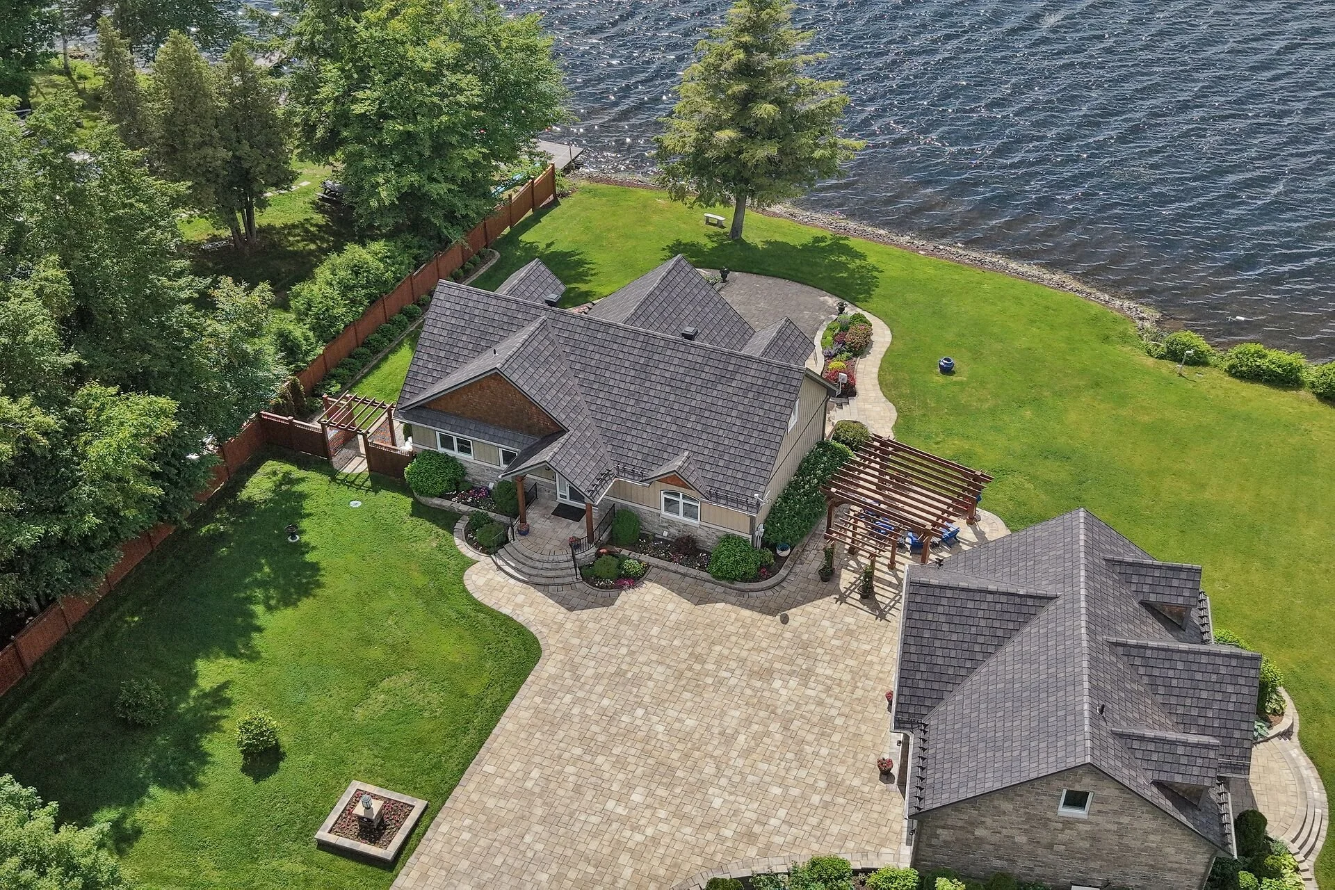 virtual-tour-364422-158.jpg