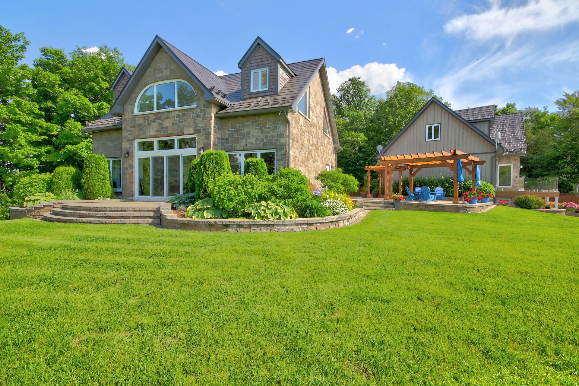 virtual-tour-364422-103.jpg