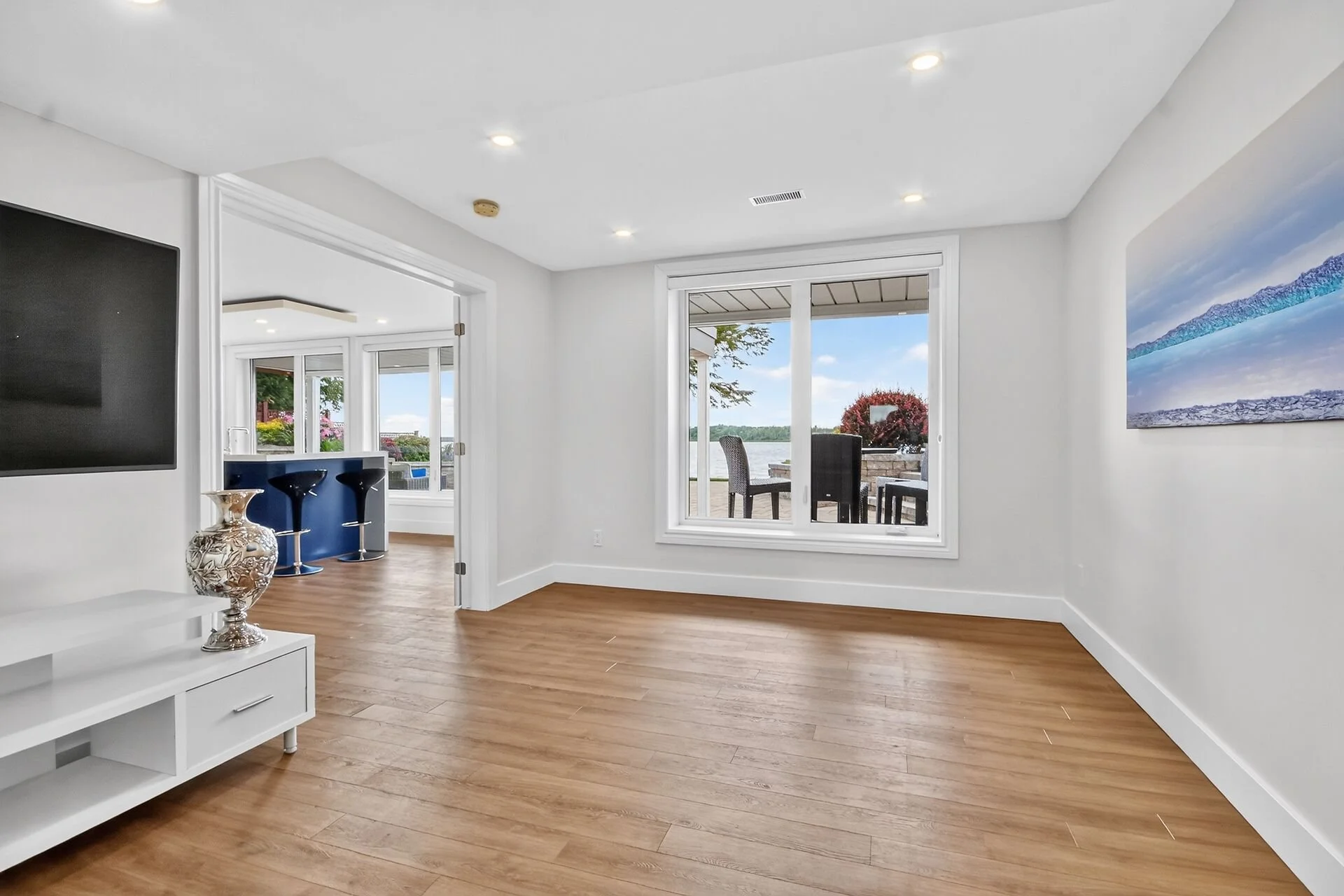 virtual-tour-364422-79.jpg