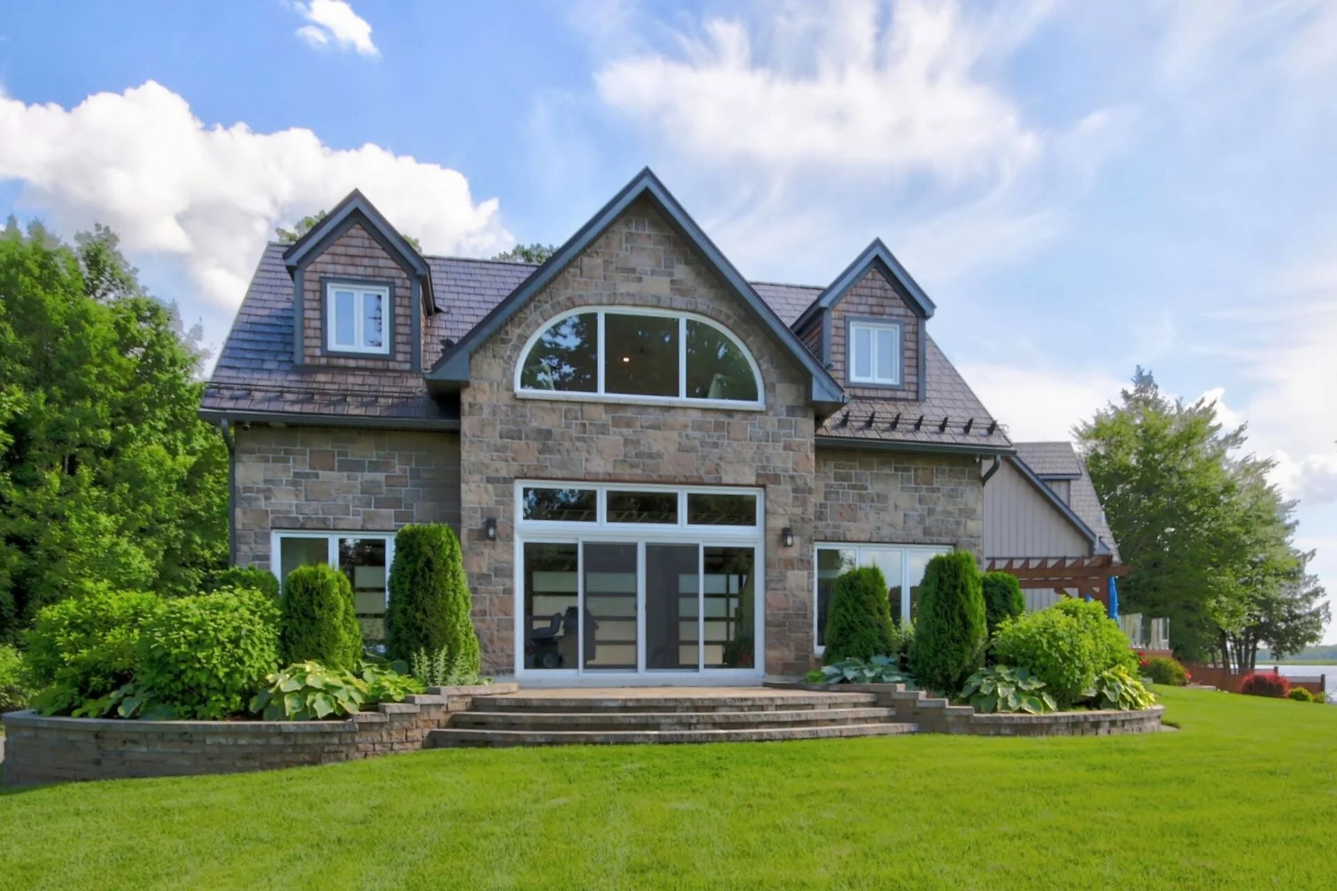 virtual-tour-364422-87.jpg