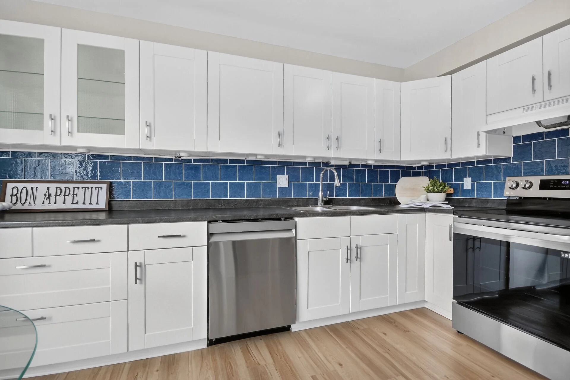 virtual-tour-364610-18.jpg