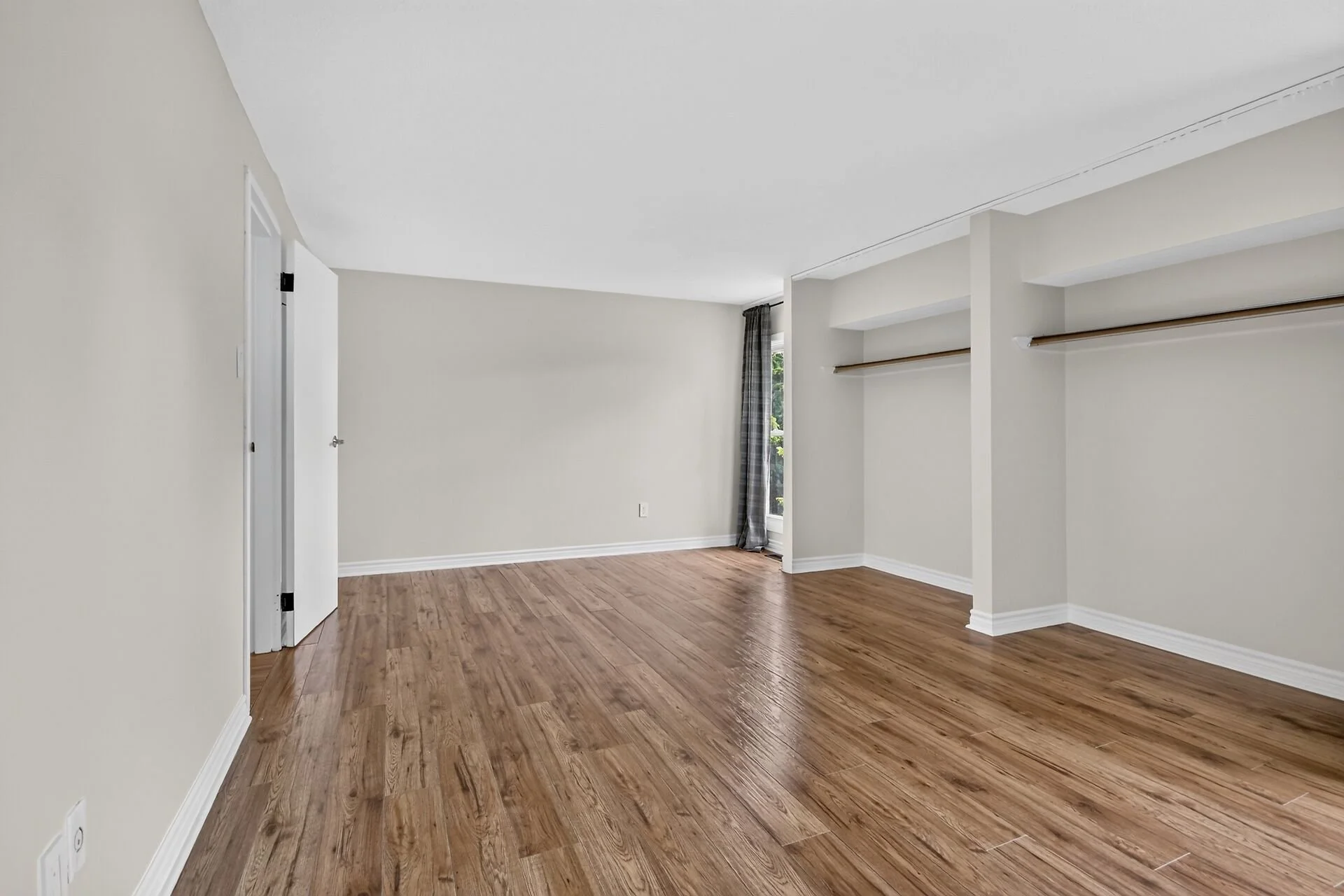 virtual-tour-364610-28.jpg