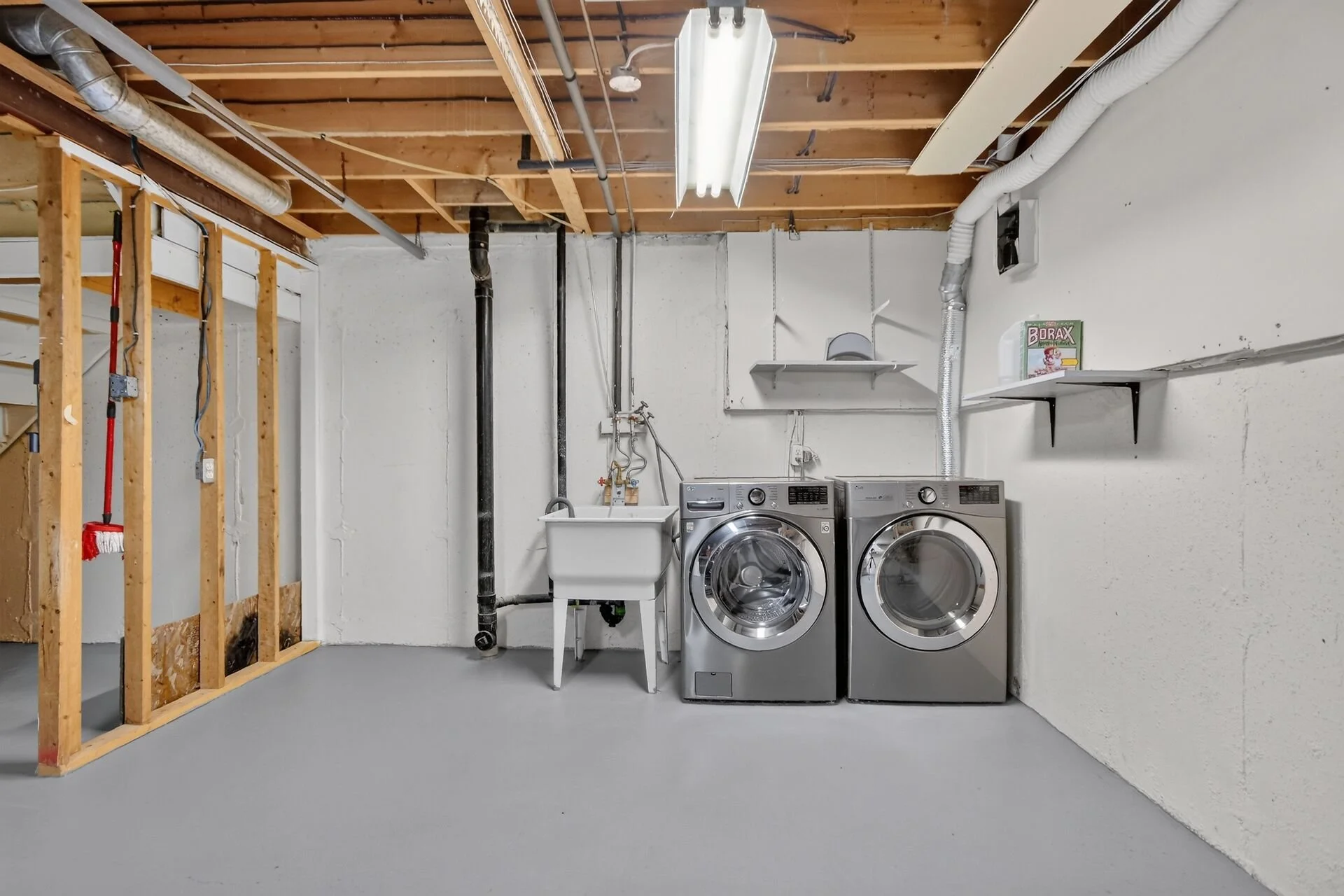 virtual-tour-364610-39.jpg