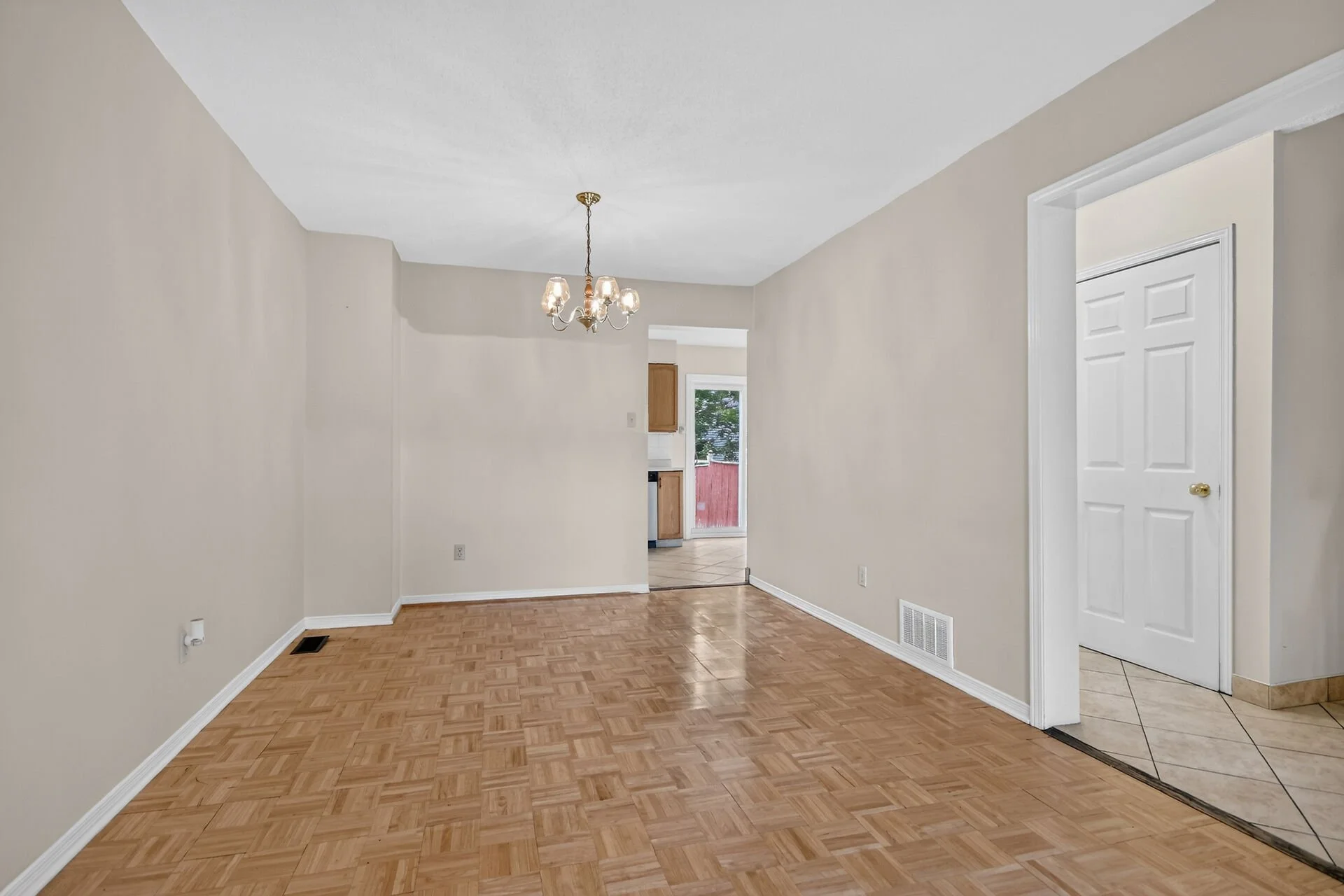 virtual-tour-364868-13.jpg