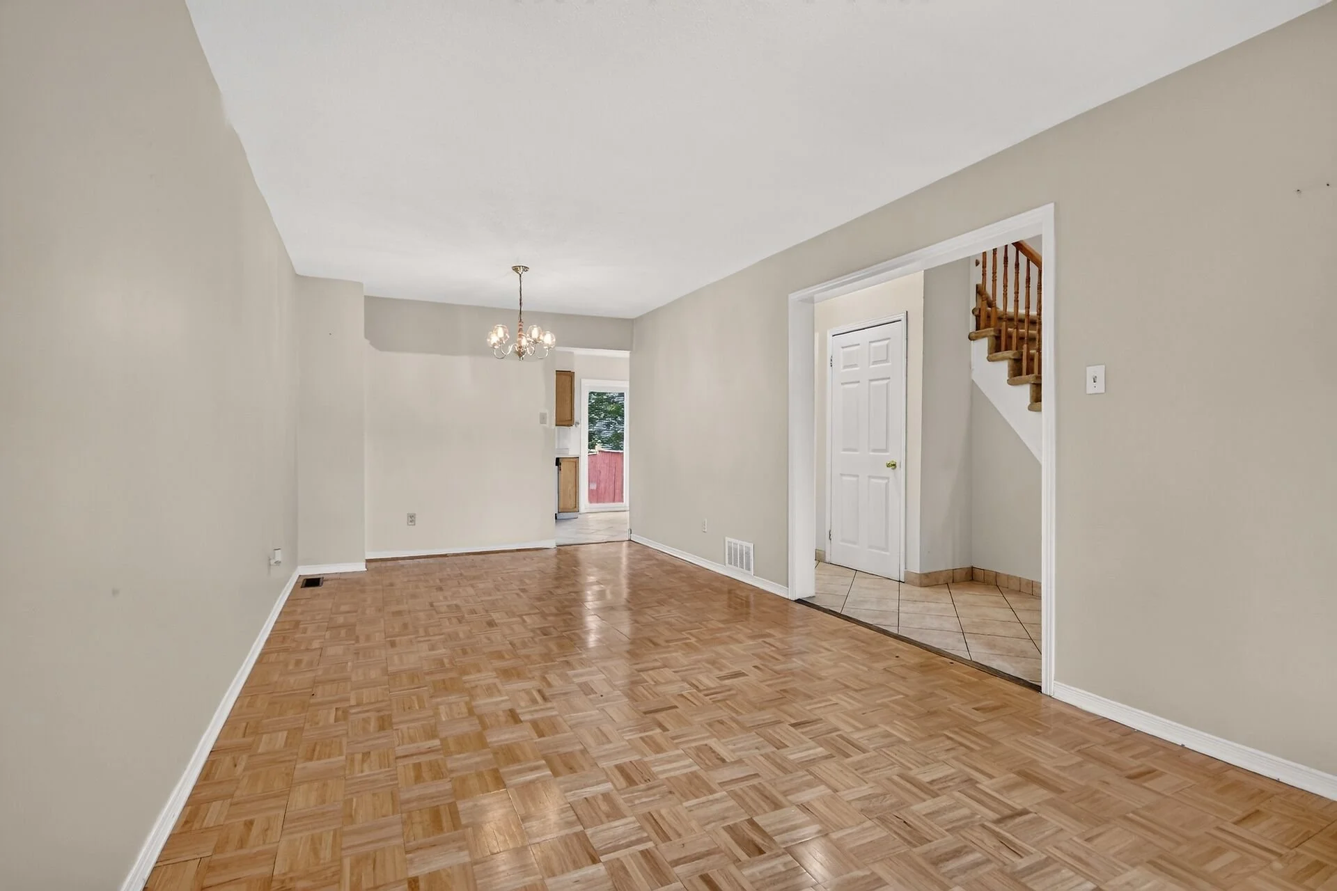 virtual-tour-364868-15.jpg