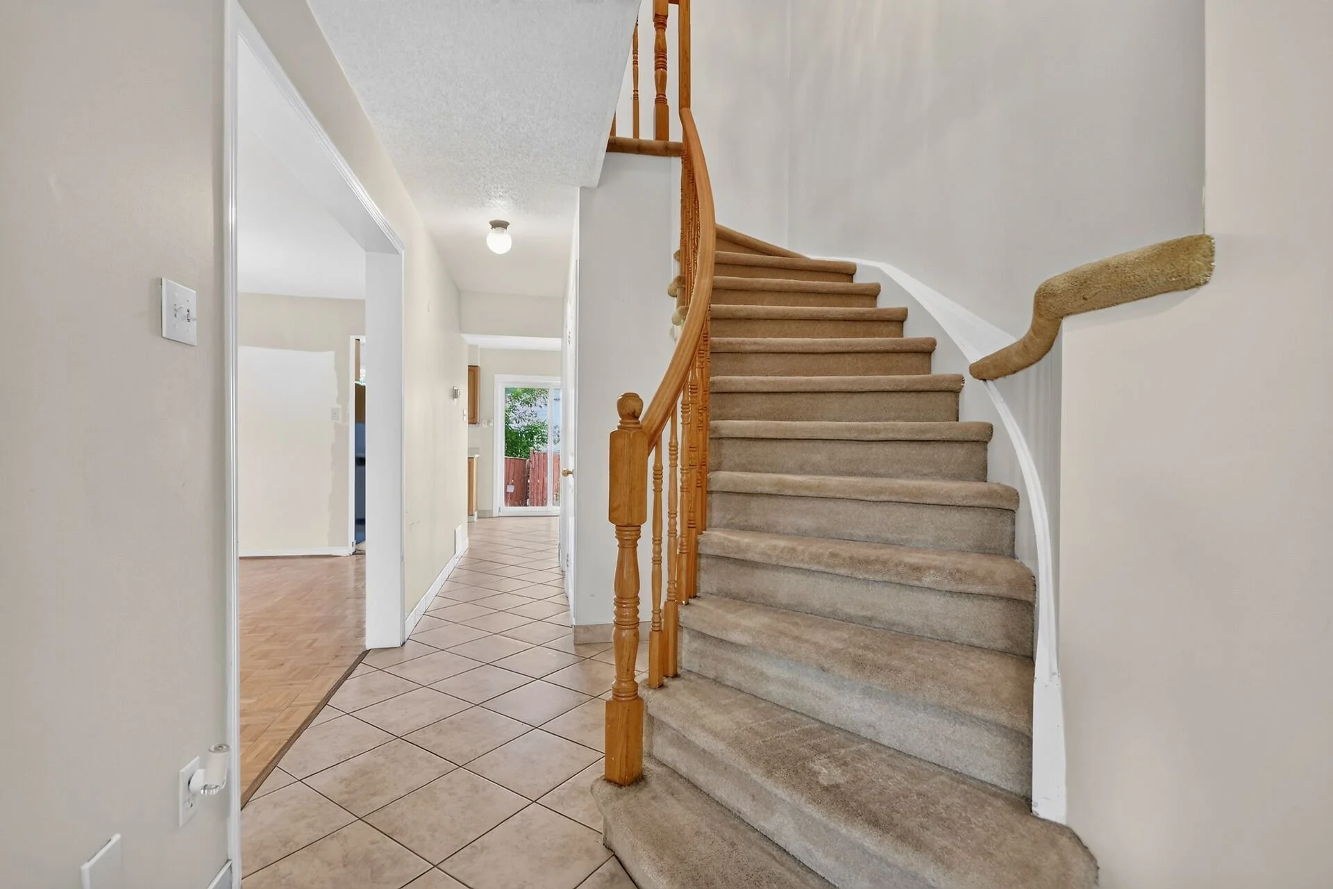 virtual-tour-364868-27.jpg