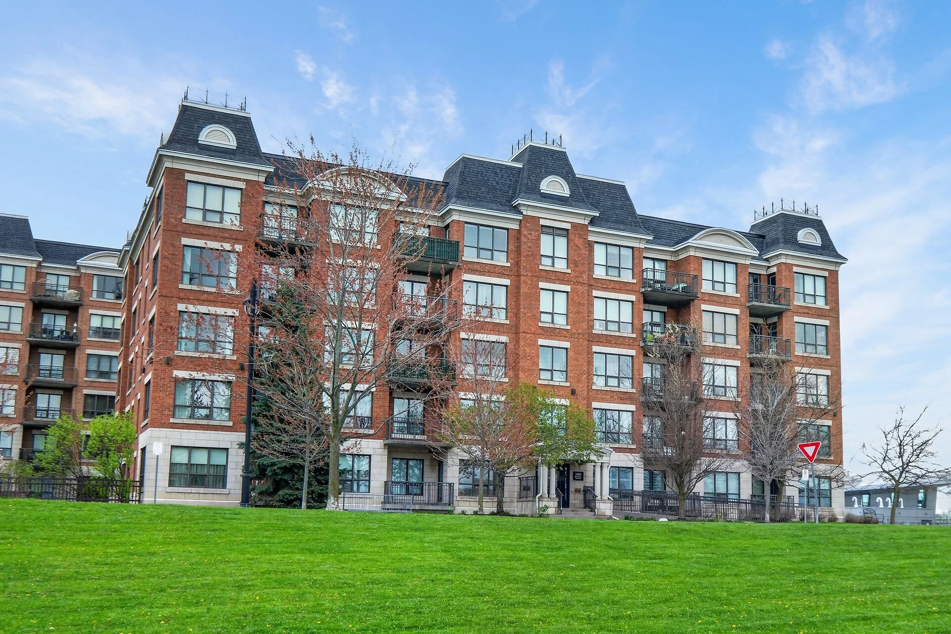 virtual-tour-363671-03.jpg