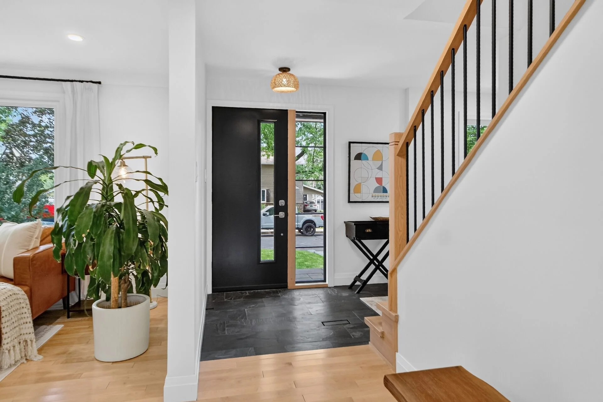 virtual-tour-365505-13.jpg