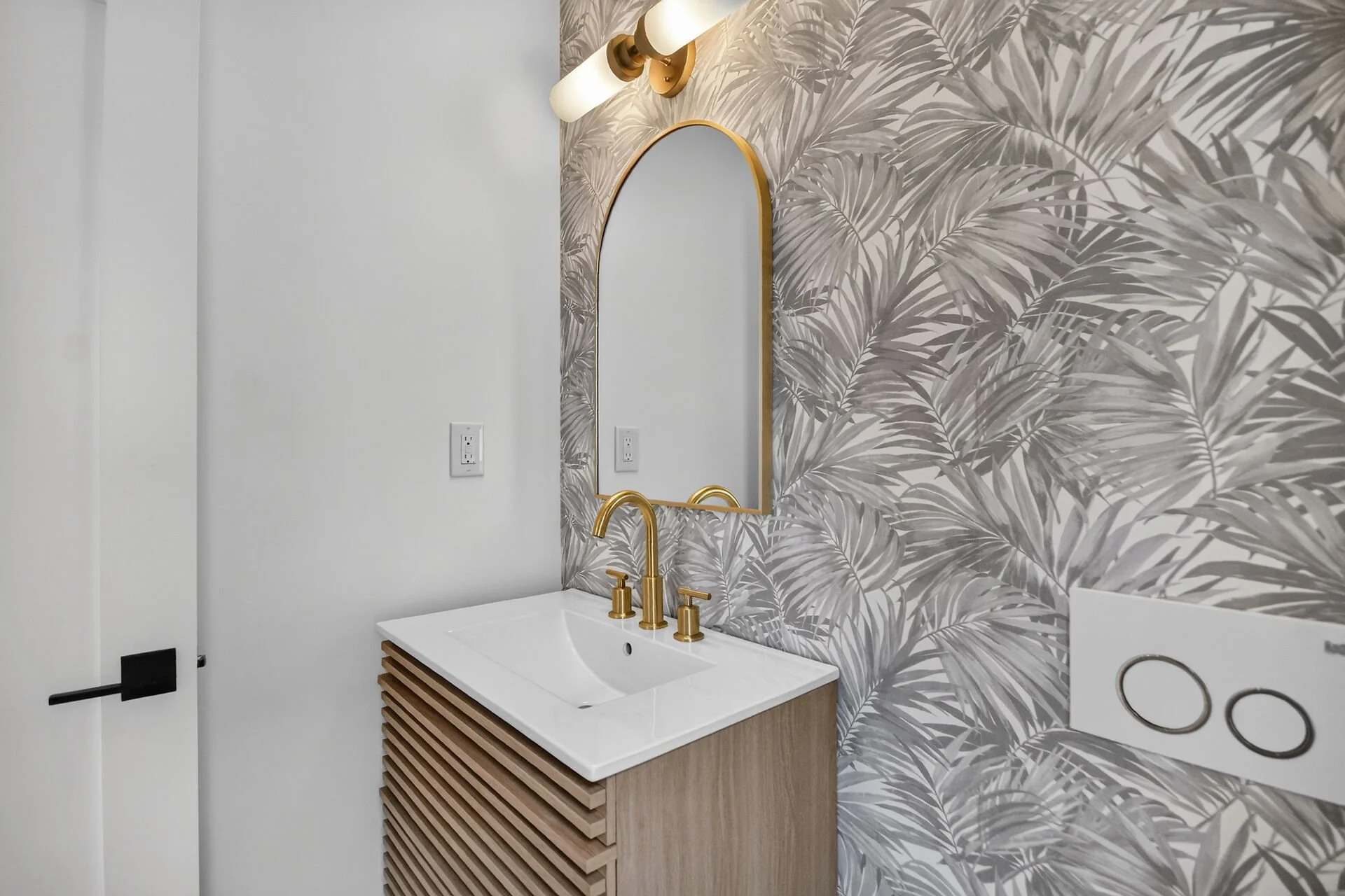 virtual-tour-365505-49.jpg