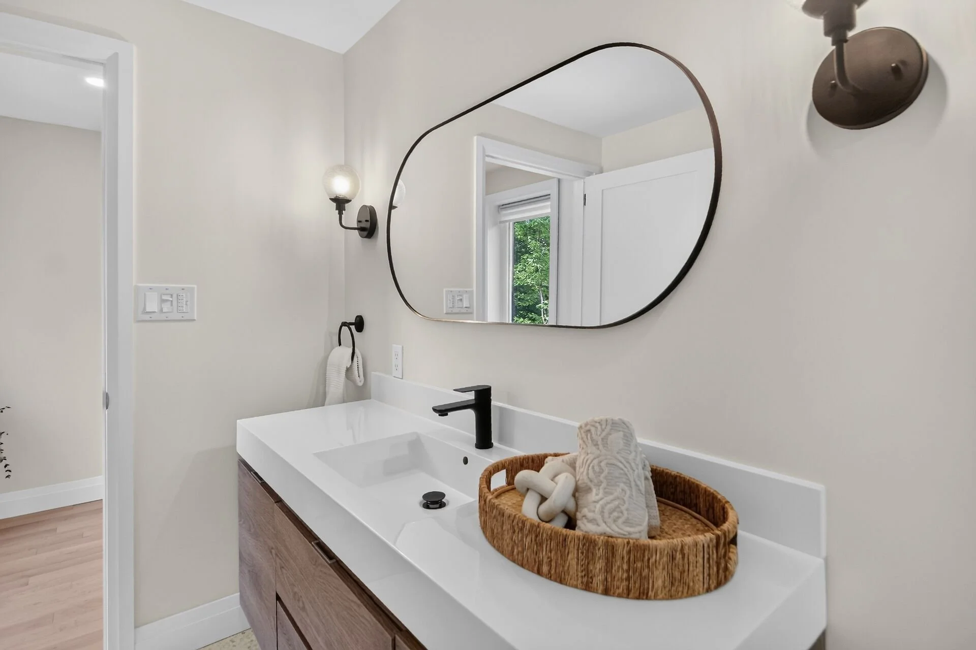 virtual-tour-365505-69.jpg