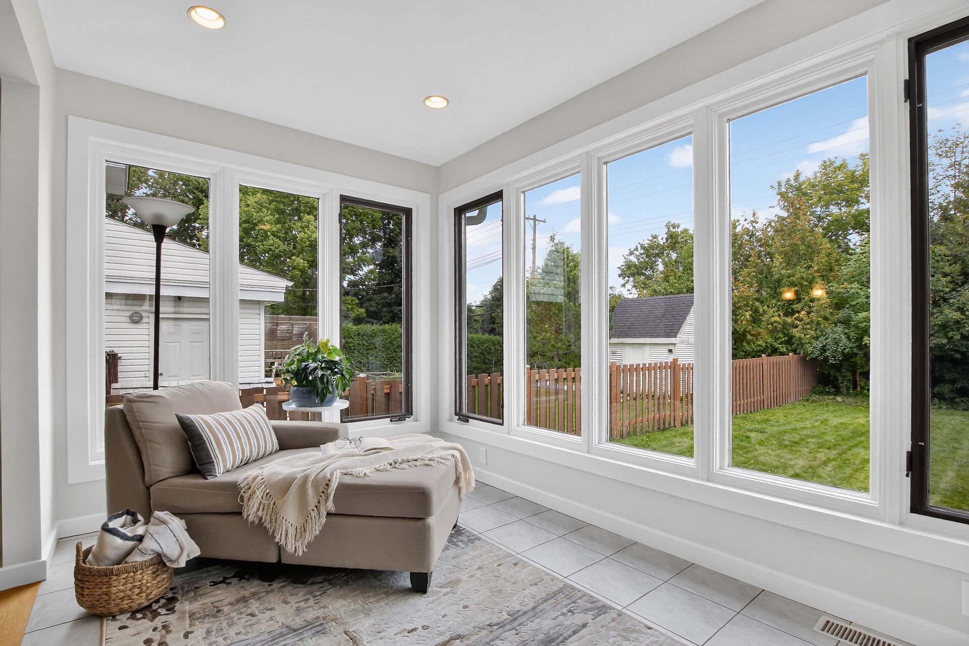 virtual-tour-365962-16.jpg