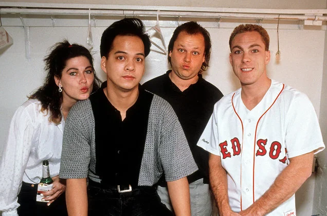 pixies-1992-portrait-billboard-1548.jpg
