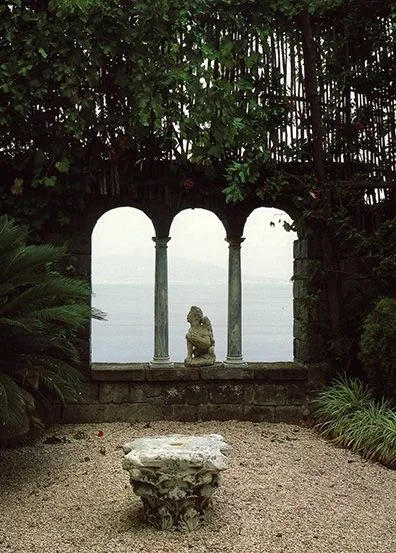 Villa Astor. Photo from book "Gardens of the Roman World" by Patrick Bowe