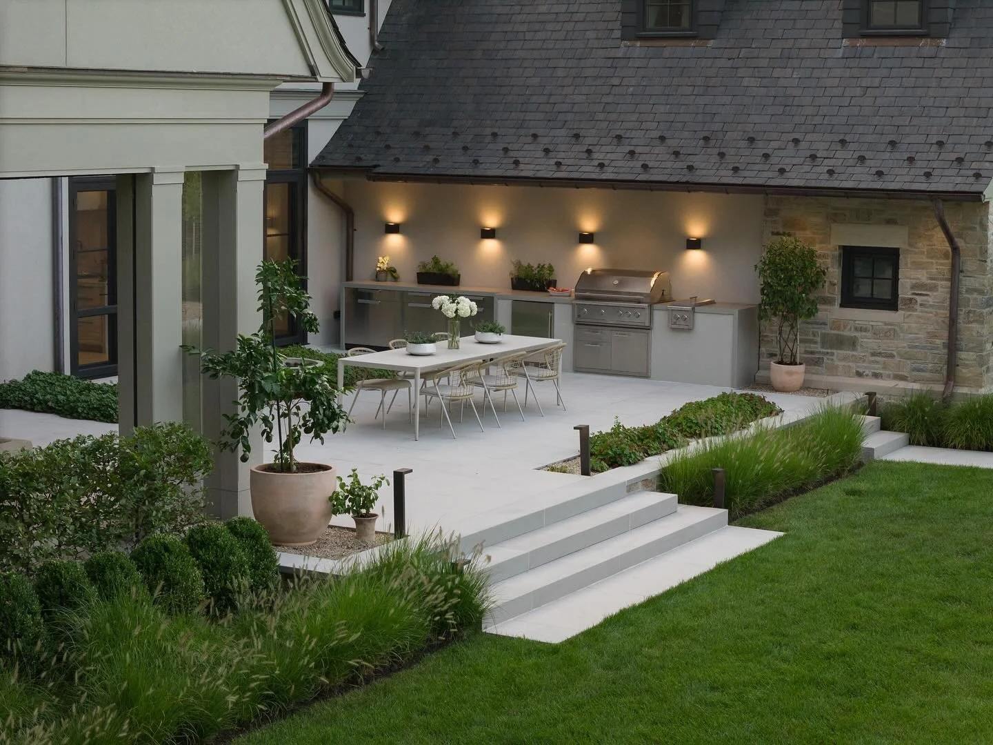 A seamless blend of architecture and landscape &mdash; where cooking, dining, and gathering unfold in one continuous space.
Designed for connection, balance, and ease.

Team credits @jonathanhopk @cumlaudegroup @moranogroup @monicafrieddesign @rosamu