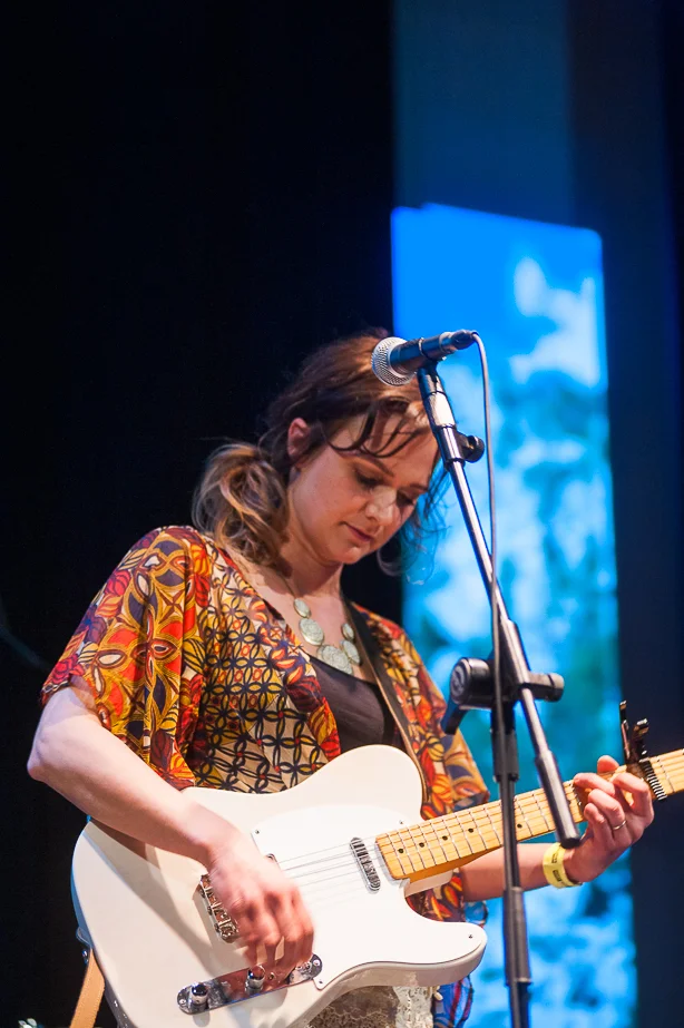 EMA_s_2014-200-2.jpg