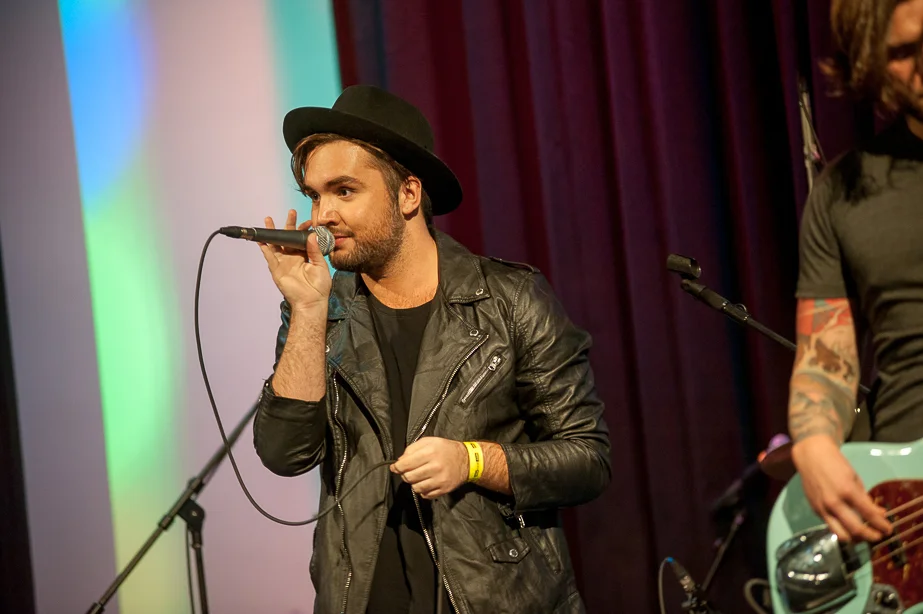 EMA_s_2014-128.jpg