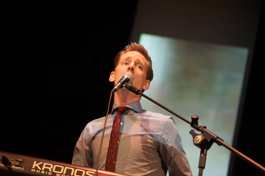 EMA_s_2014-118-2.jpg