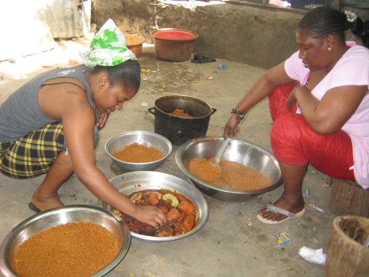 Preparing thiebou jenn