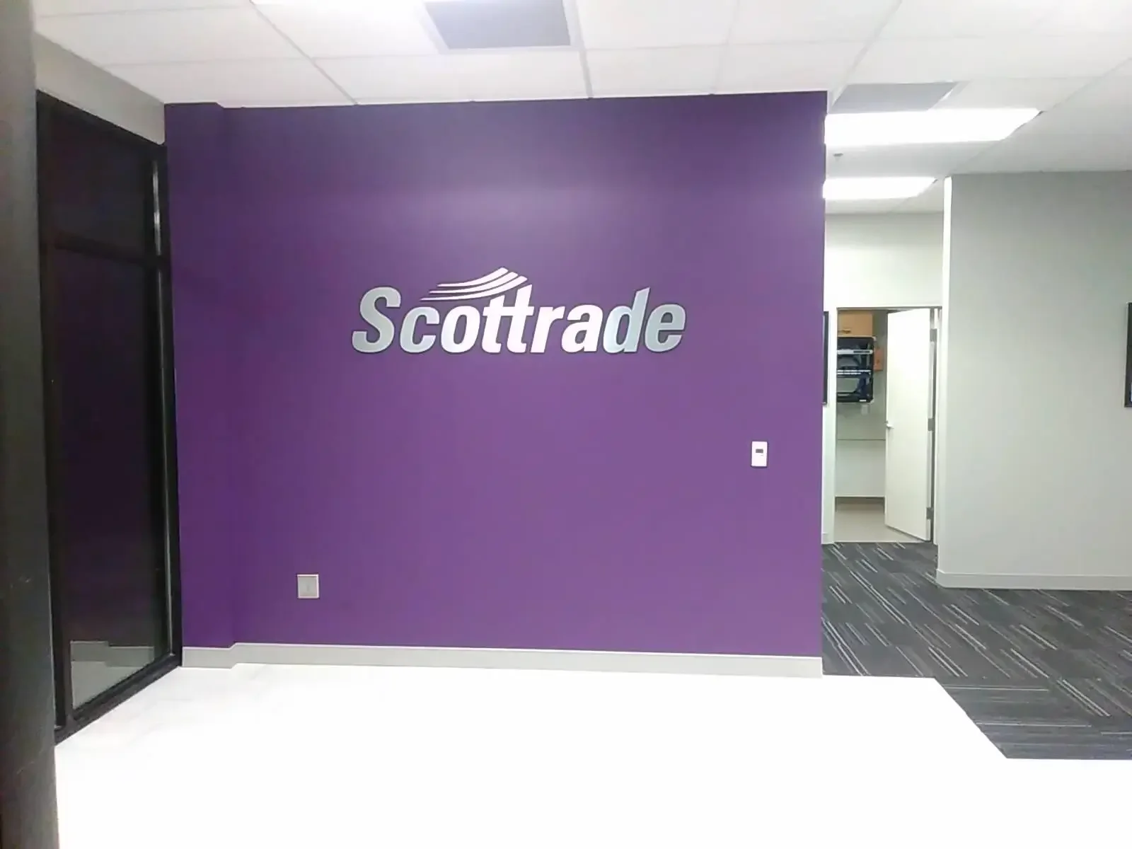 Scottrade Logo Wall.webp