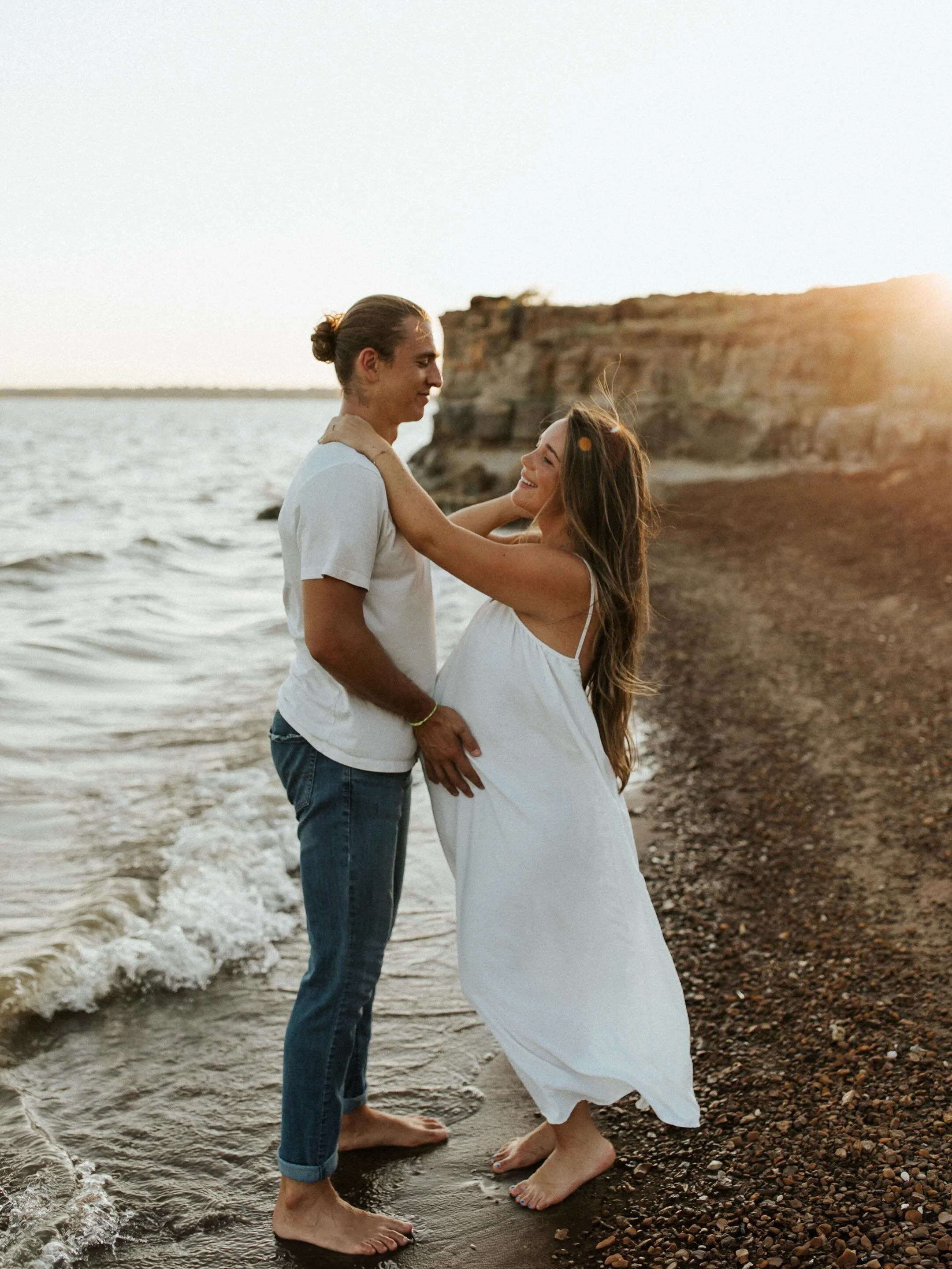 The last weeks of waiting.

There is so much beauty in the wonder, the anticipation, the quiet knowing that everything is about to change.

Standing at the edge of a life you haven&rsquo;t met yet.

#dallasphotographer #dfwphotographer #maternityphot