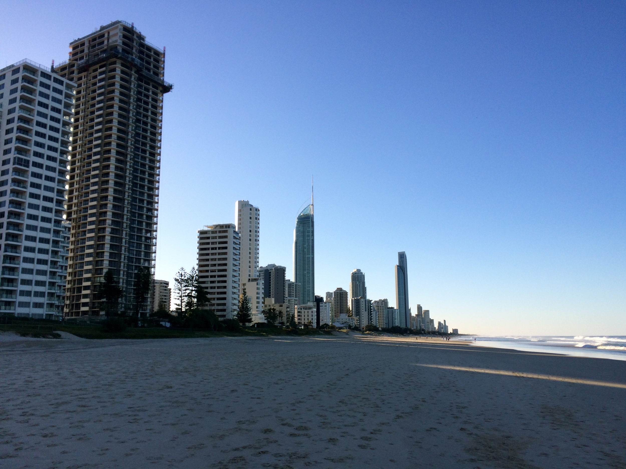 ◆ Broadbeach
