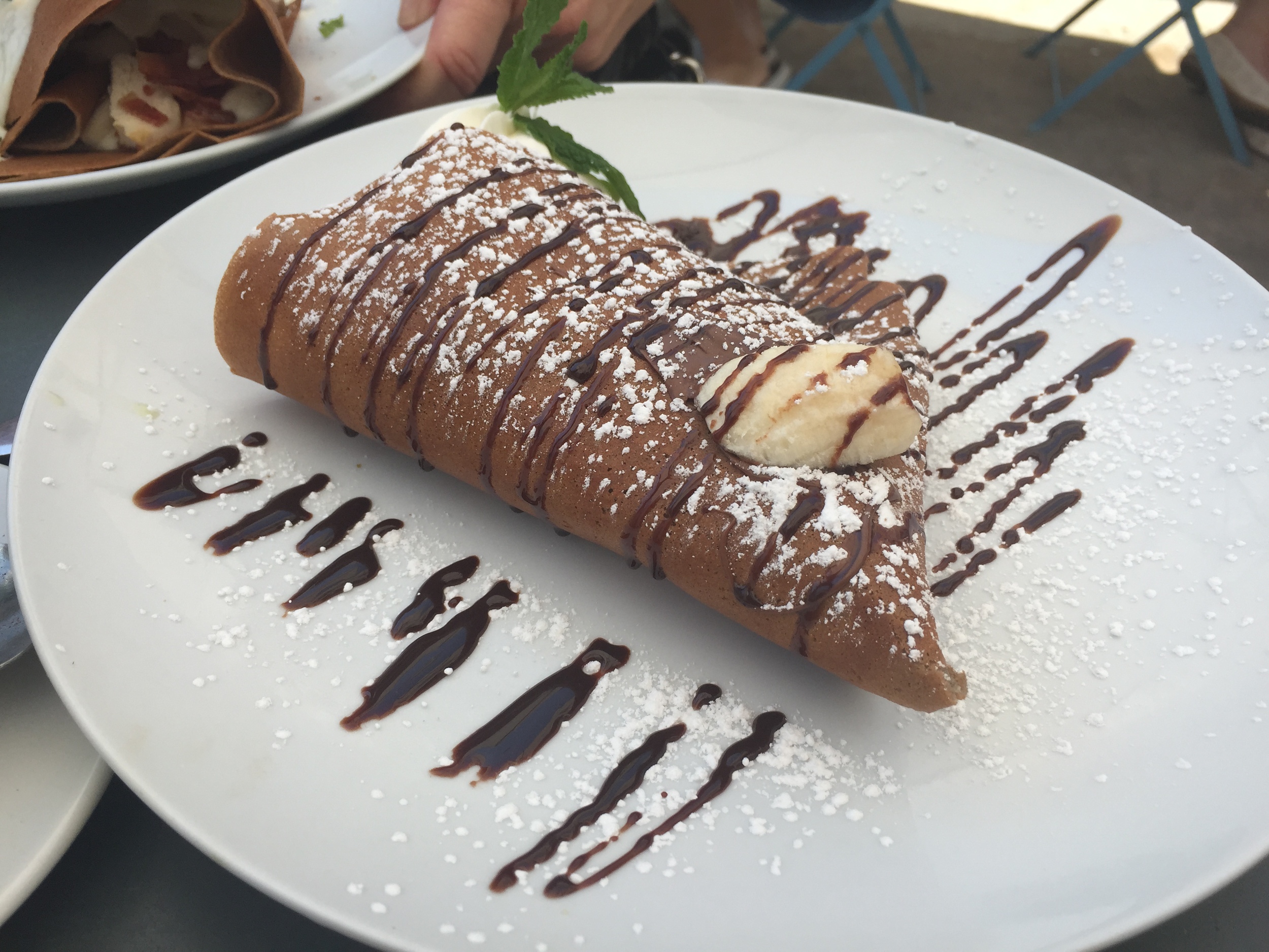 Ah...MAZING! As expected. Who doesn't love a Banana Nutella Crepe?!