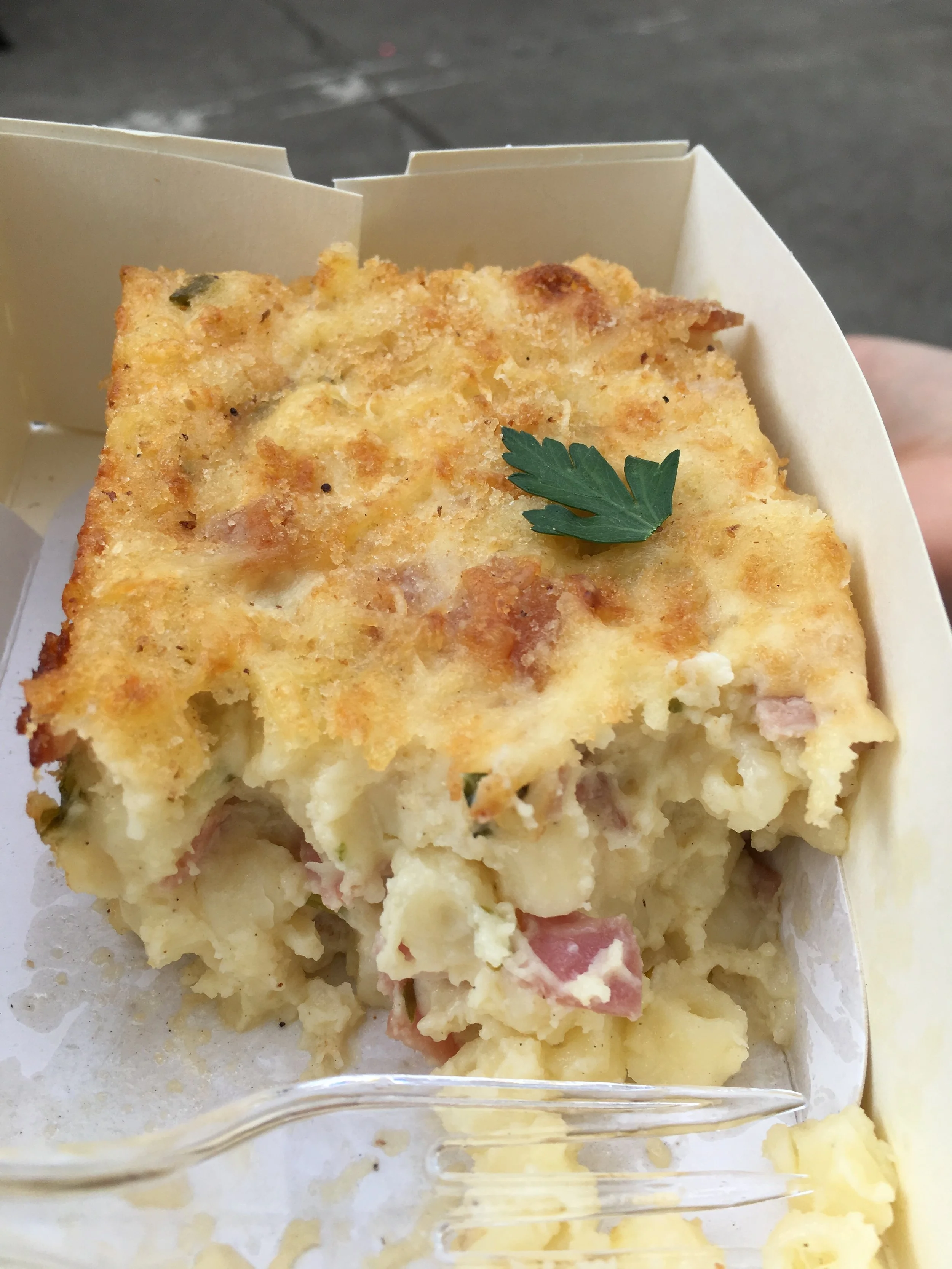 The "kids meal" mac and cheese was also pretty good. I was definitely pretty full at this point, but i still enjoyed it.