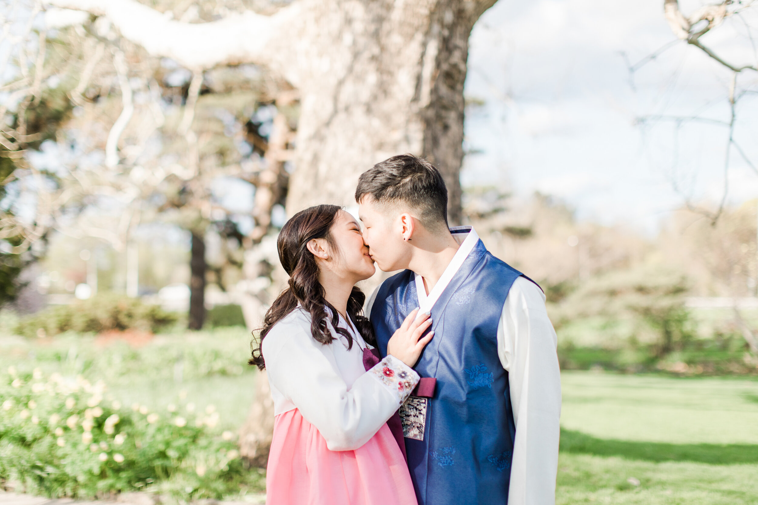 Teah_Lizee_Photo_Engagement_Session_Ornamental_Gardens-2.jpg