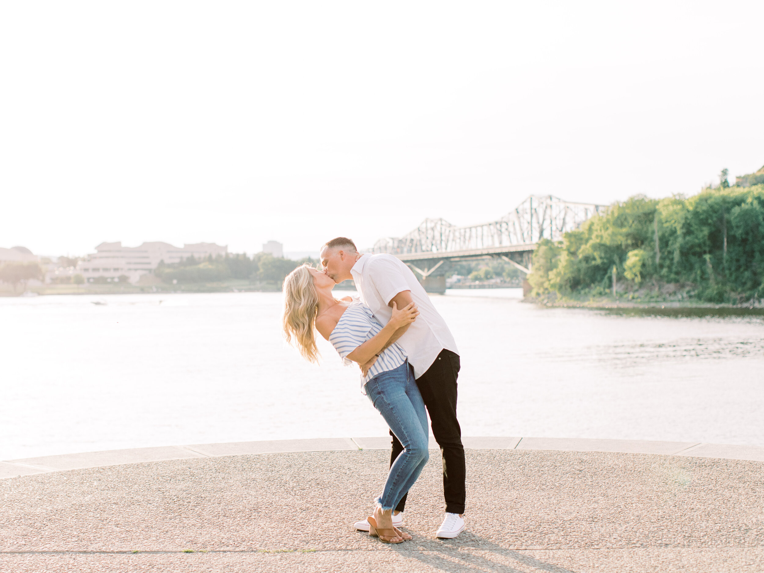 Teah_Lizee_Photography_Downtown_Ottawa-Engagement-9.jpg