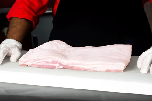 Pork belly, disponible en cualquiera de nuestras sucursales.
