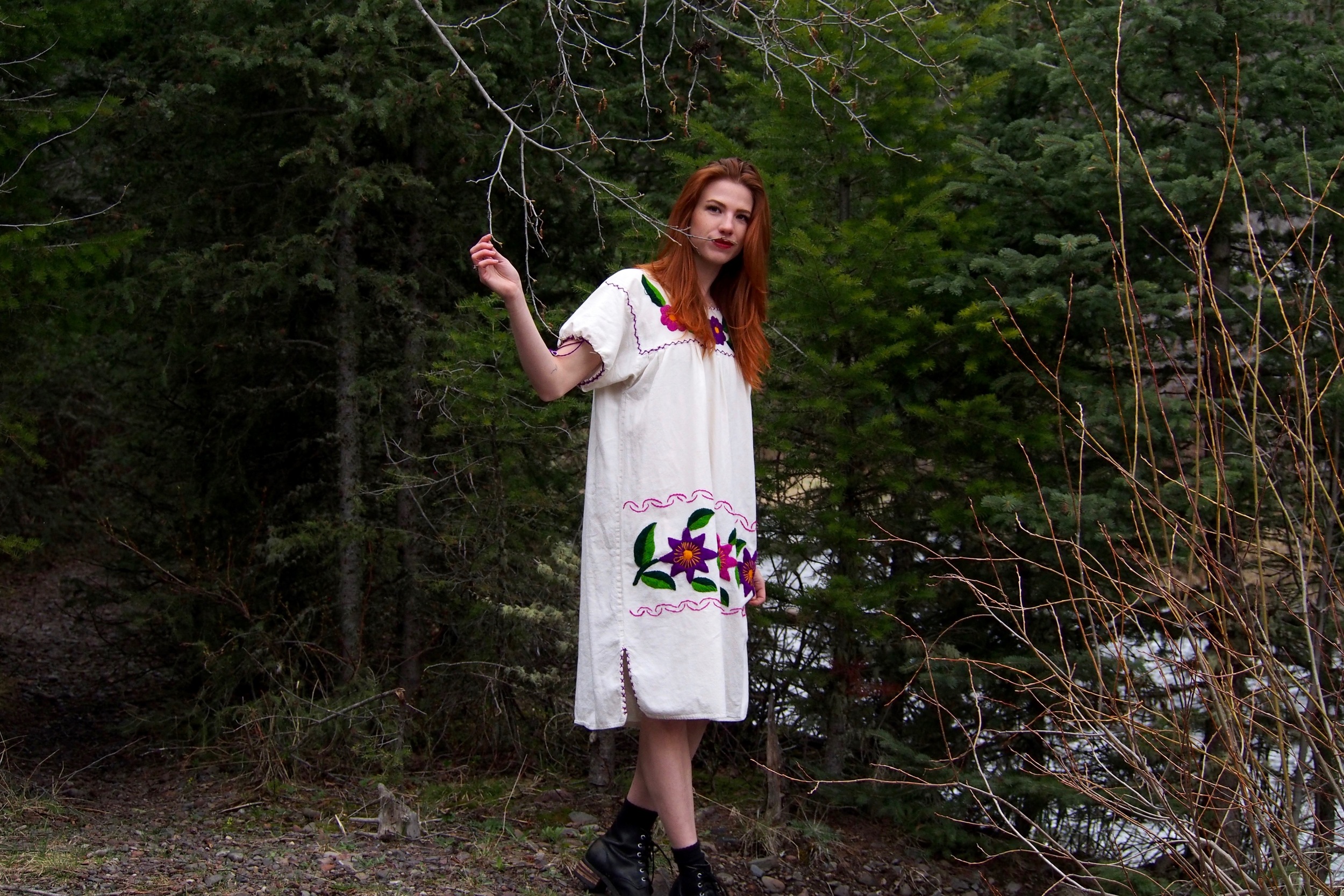 vintage embroidered Mexican dress - www.windypeakvintage.com/shop/vintage-embroidered-mexican-dress