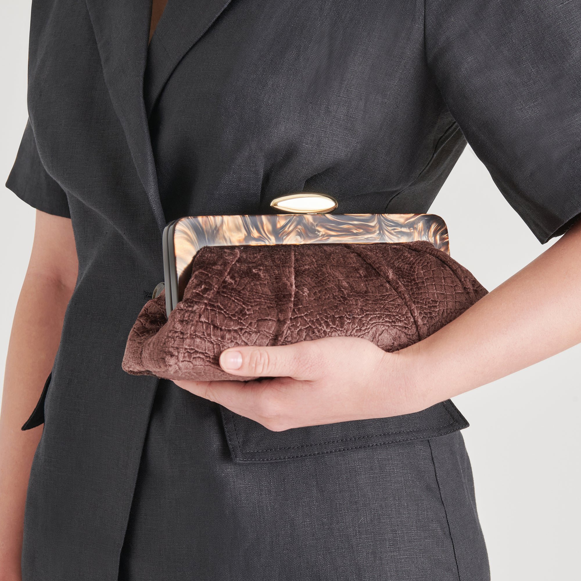 DOLCEVITA-HANDBAGS_DANNY_DARKCHOCOLATE_03.jpg