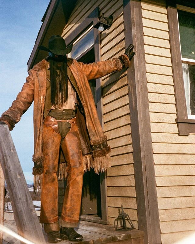 Styled @orvillepeck for his beautiful new music video for No Glory In The West. Here are some behind the scenes photos. If you haven&rsquo;t watched the video/listened to the song check it out. Link in bio. Directed by @isaiahseret for @biscuit.filmw