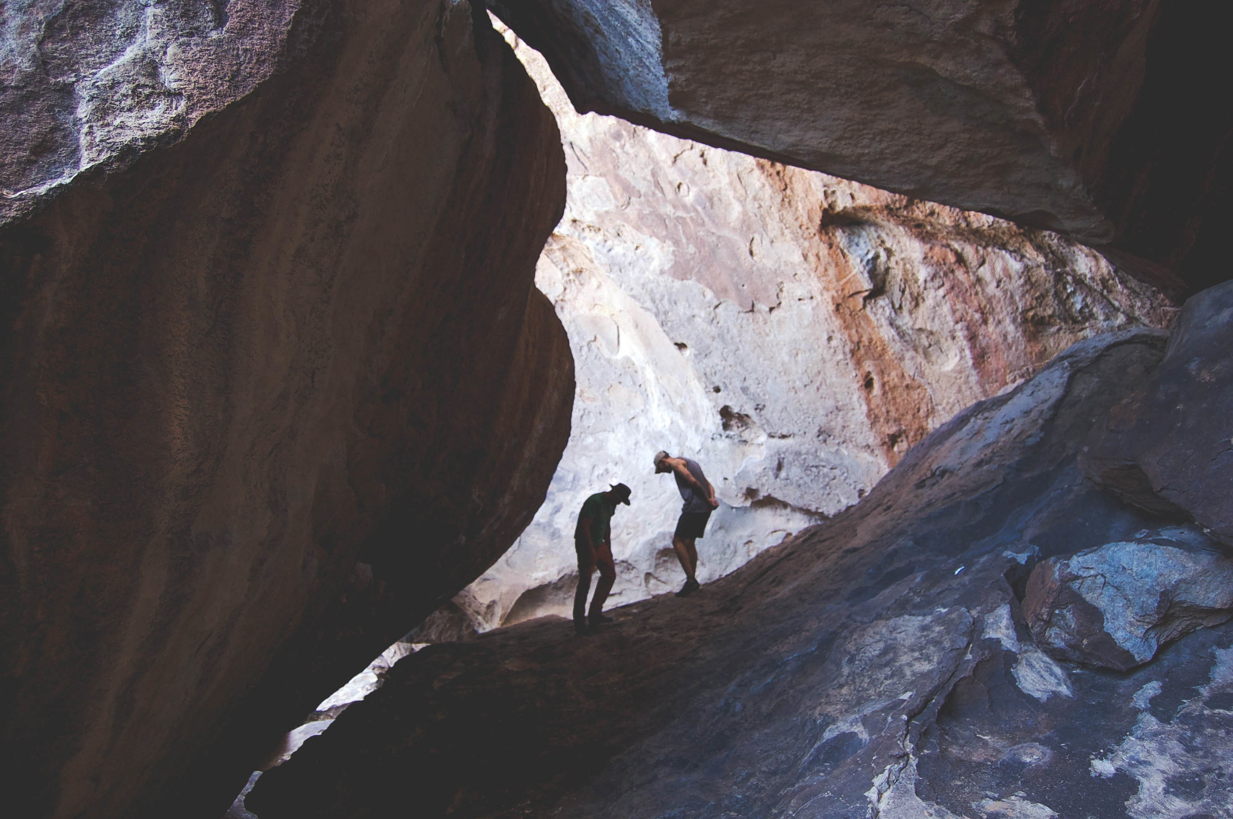 Denis and our guide checking out a "Hueco" (an indentation in the rock) 