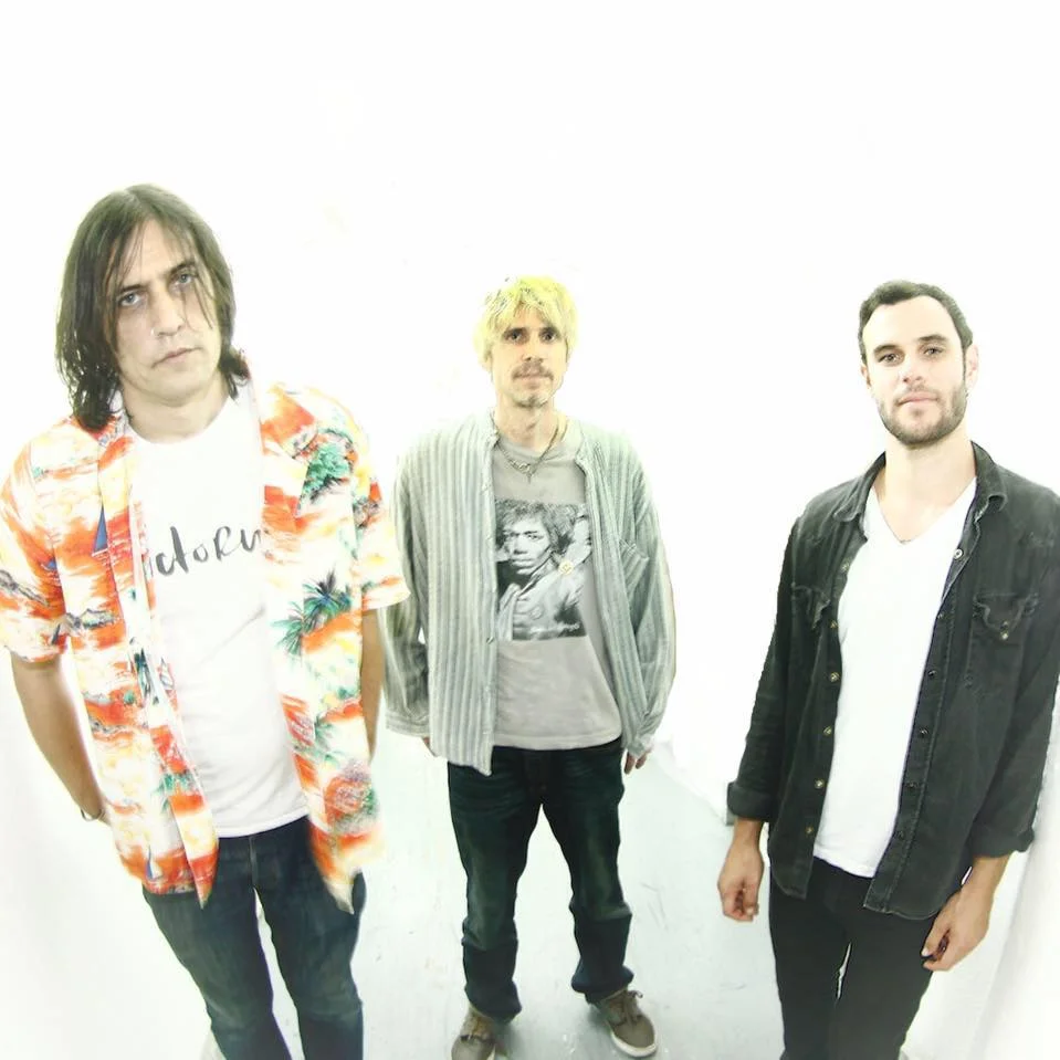 Nebula w/Gorilla & Noisepicker