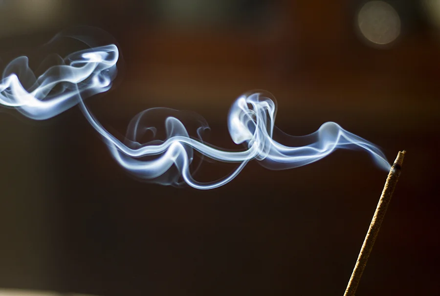 VIDEO: Rain like sound when incense is burned