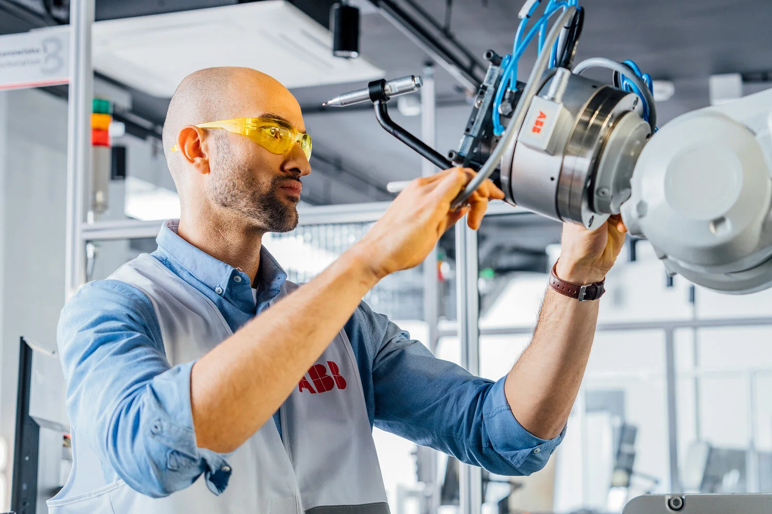 MAREKOGIEN-PHOTOGRAPHER-ABB-ROBOTICS-003.jpg