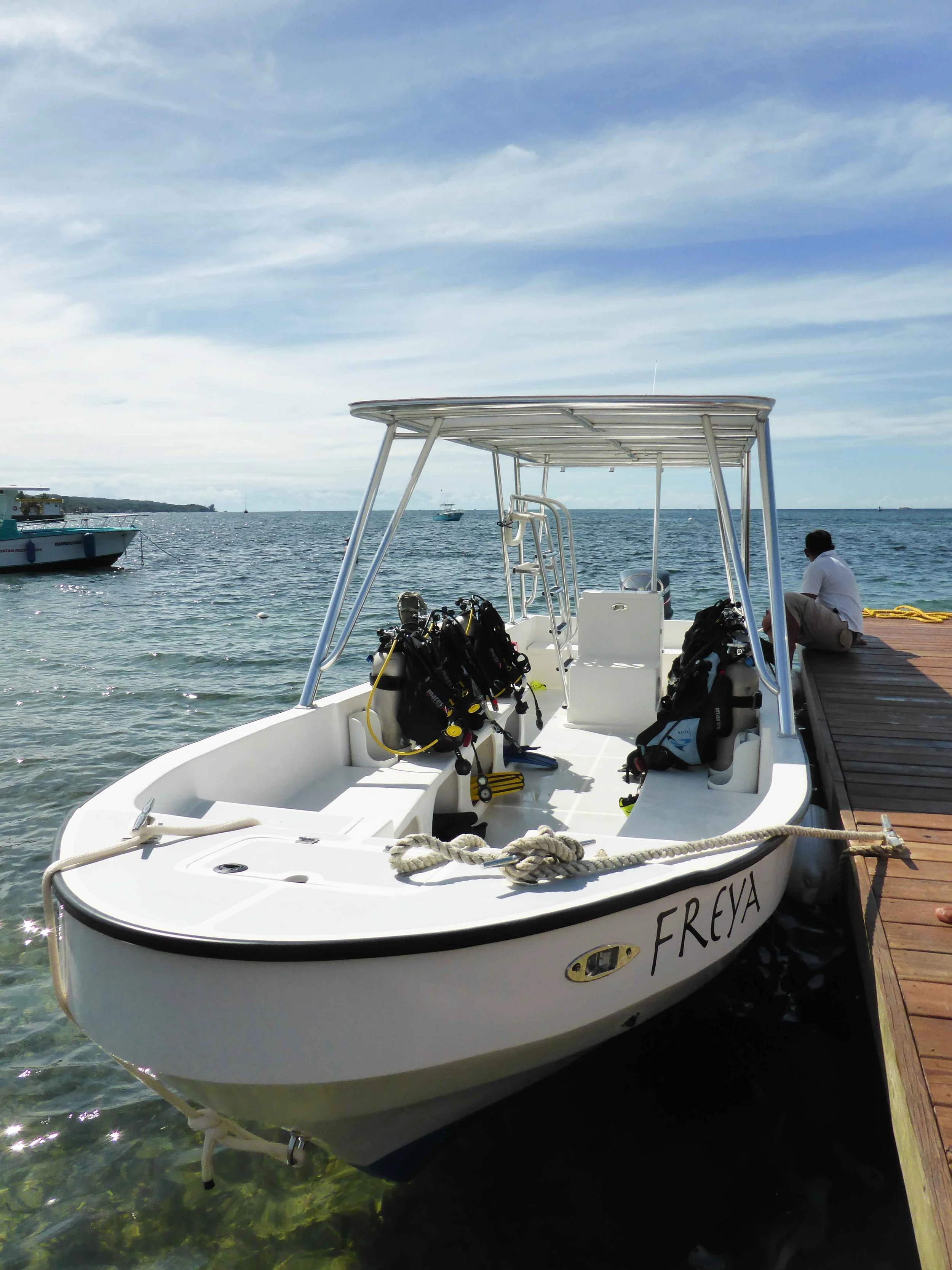 Our Boats Roatan Divers