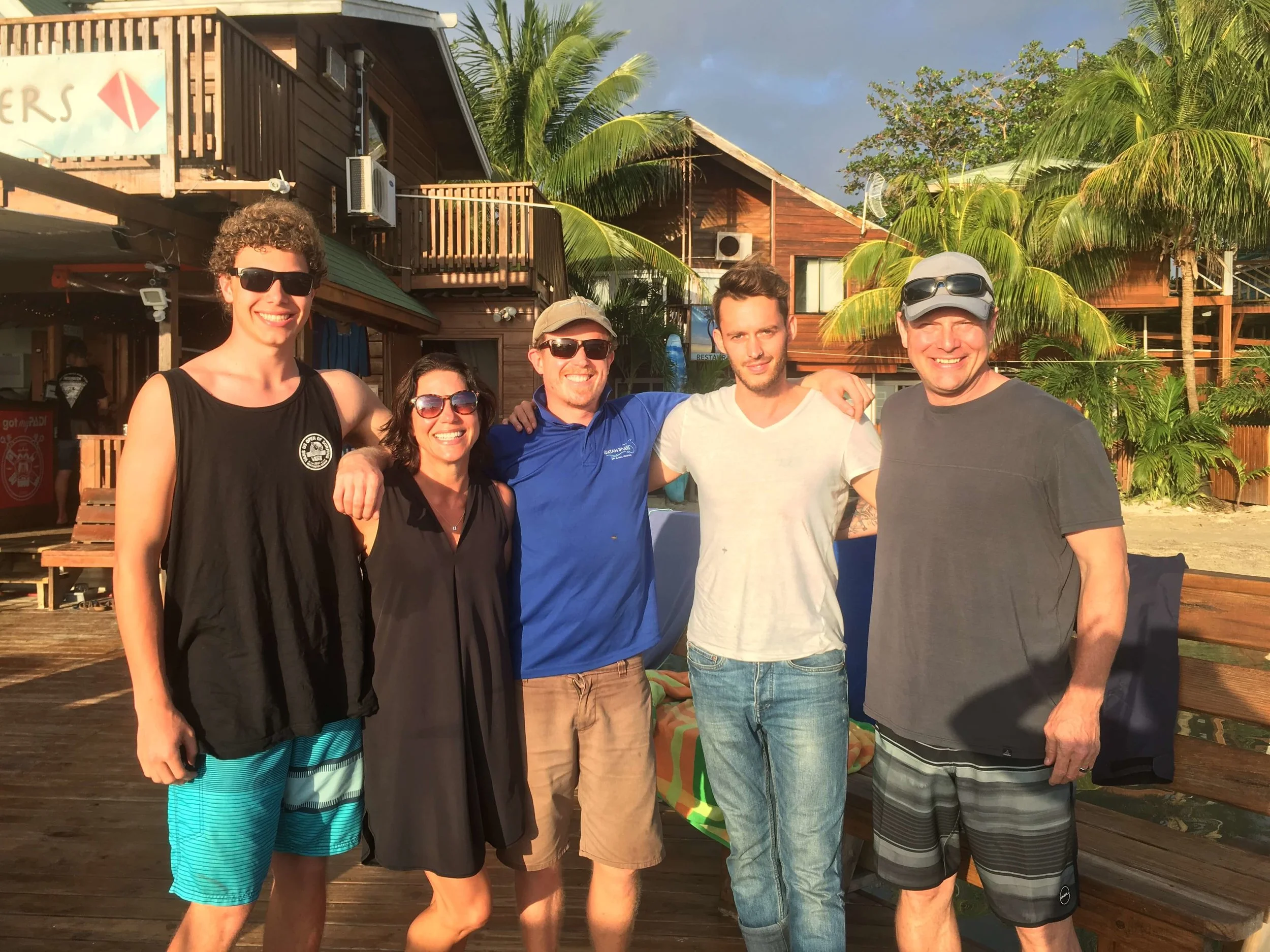 Grant, Michelle & Marti became Open Water and Advanced Divers! 