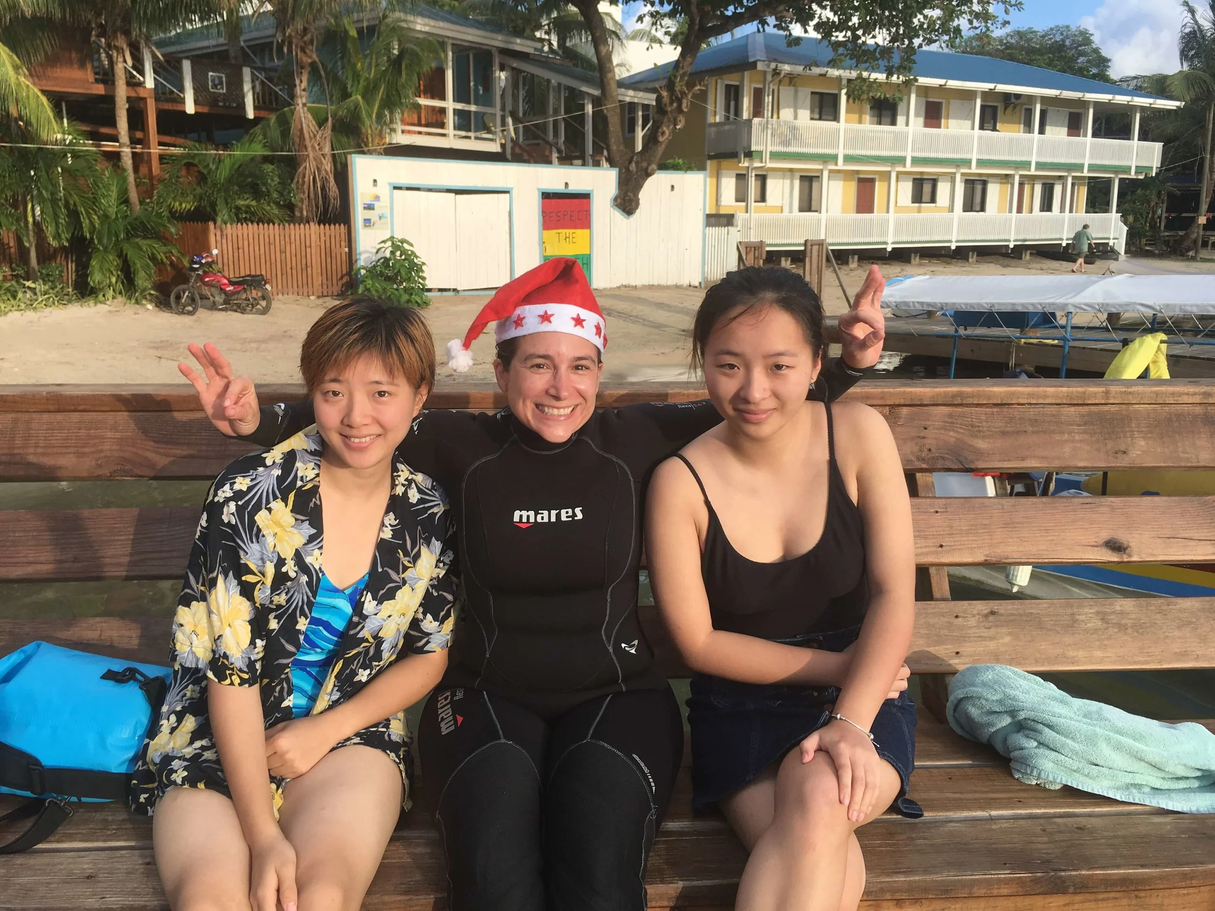 Yu and Tianlan became Open Water Divers! 
