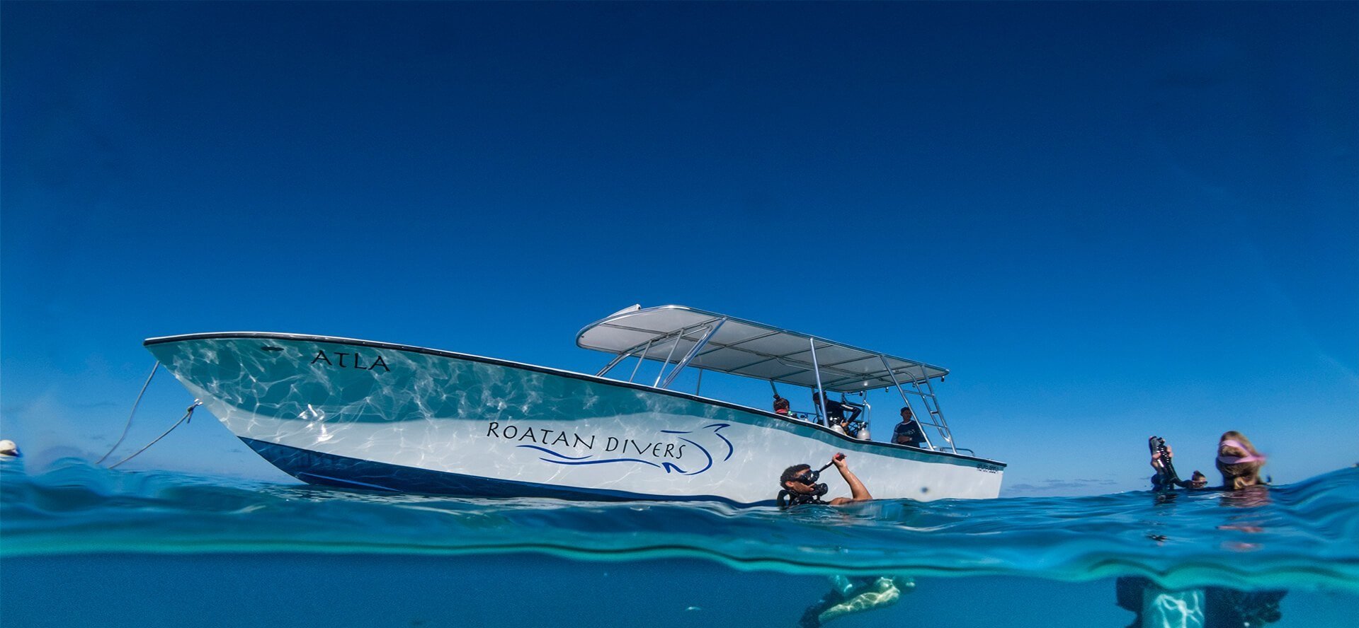 Roatan Divers | Best in boutique diving on Roatan