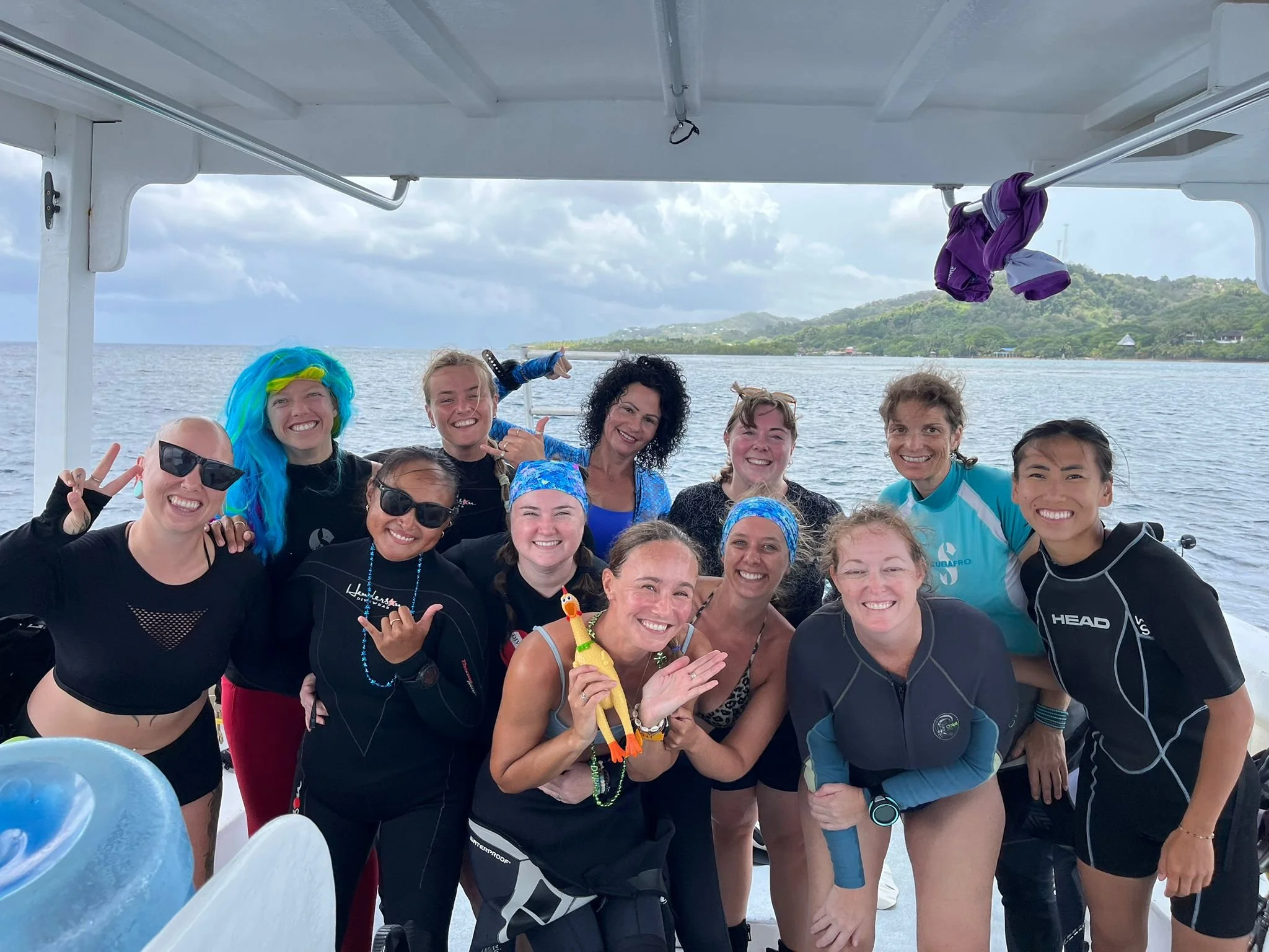 West End Divers: 16 divers