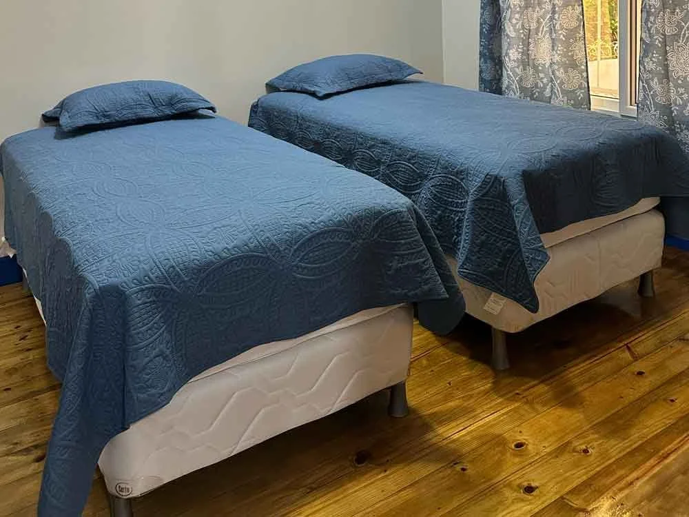 Roatan Divers House - Divemaster with Accommodation