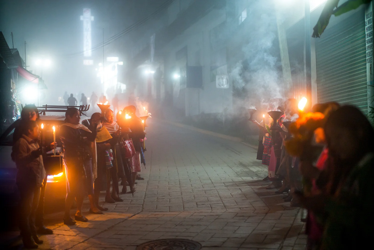Dia_de_los_Muertos_to_Church_Day_of_the_dead_DOD_Oaxaca_photo_workshop-54.jpg