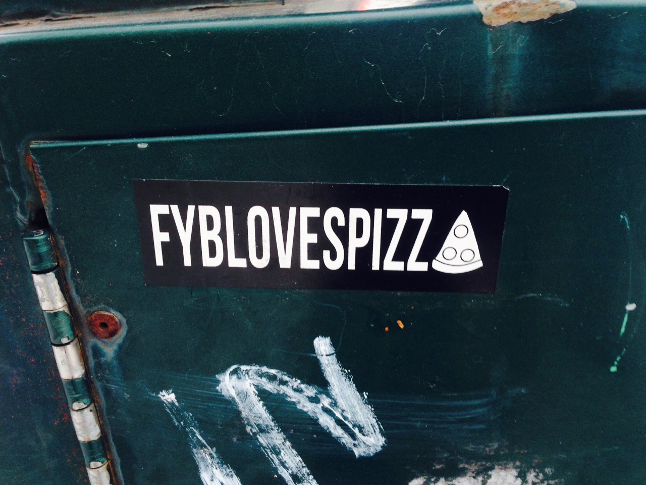 FYBLOVESPIZZA sticker I saw on the corner of Liberty and 40th St in Pittsburgh.  I think we officially have our first pizza mystery.
I&rsquo;ve searched for &ldquo;FYBLOVESPIZZA&rdquo; and &ldquo;FYBLOVESPIZZ&rdquo; and came up empty. Who could FYB …