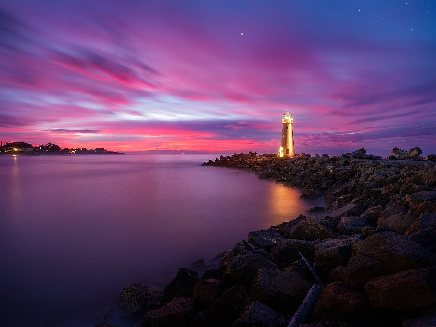 Lighthouse dressed up with Christmas Lights 🎄 

Venus peeking through the blue hour cotton candy skies. 
Beautiful morning at the west coast of California. 

📸 GFX 20mm
⭕️ @mavenfilters 
🖥️ @withmediumrare 

#california #bluehour #venus #sunrise #