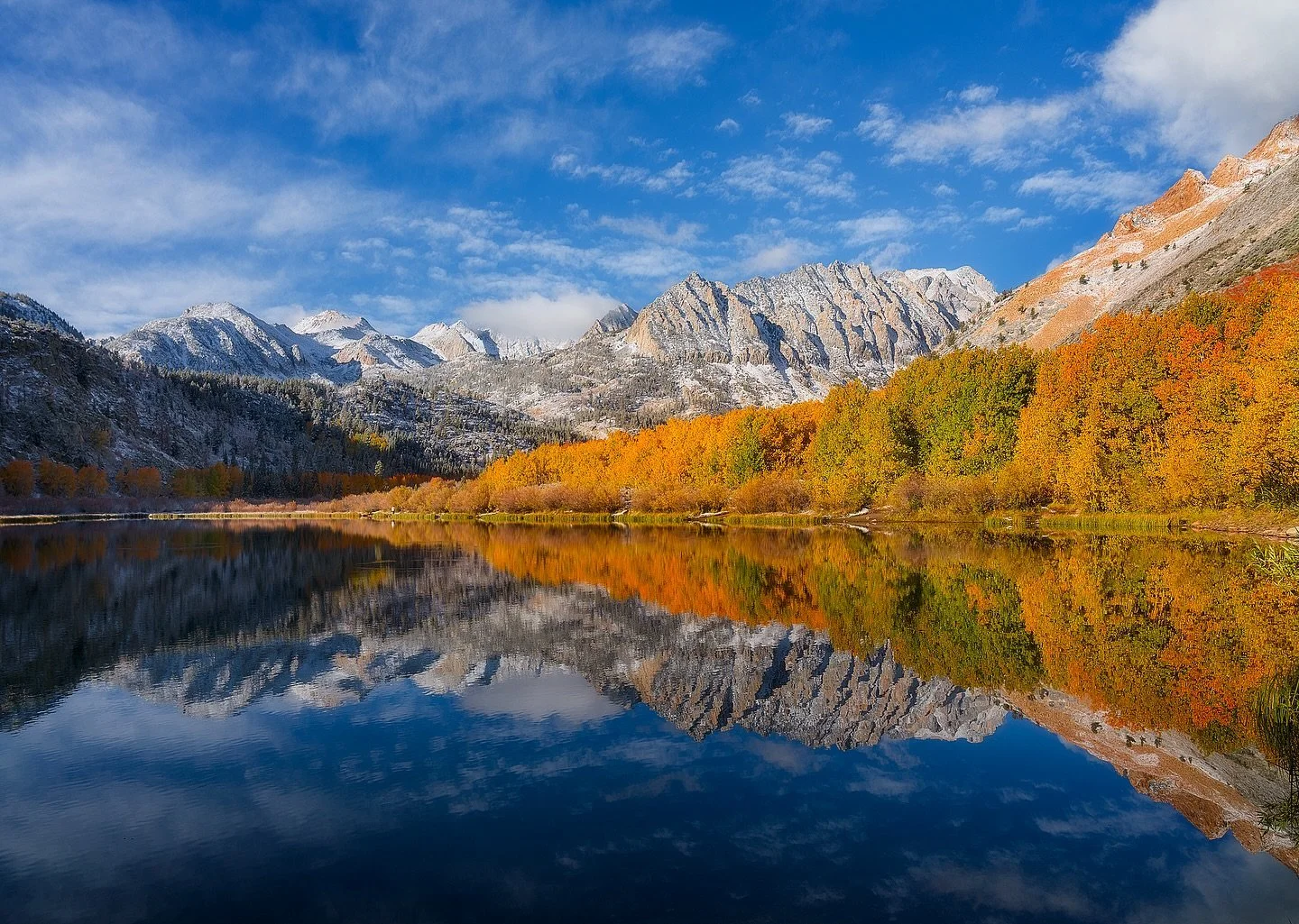 Autumn in California.

It has begun!! 
Early autumn in the High Sierra has started.
Are you chasing it?

📸 @sonyalpha 
⭕️ @mavenfilters 

#california
#highsierra
#easternsierra
#sierra
#fallfoliage
#autumn
#fallcolors🍁🍂