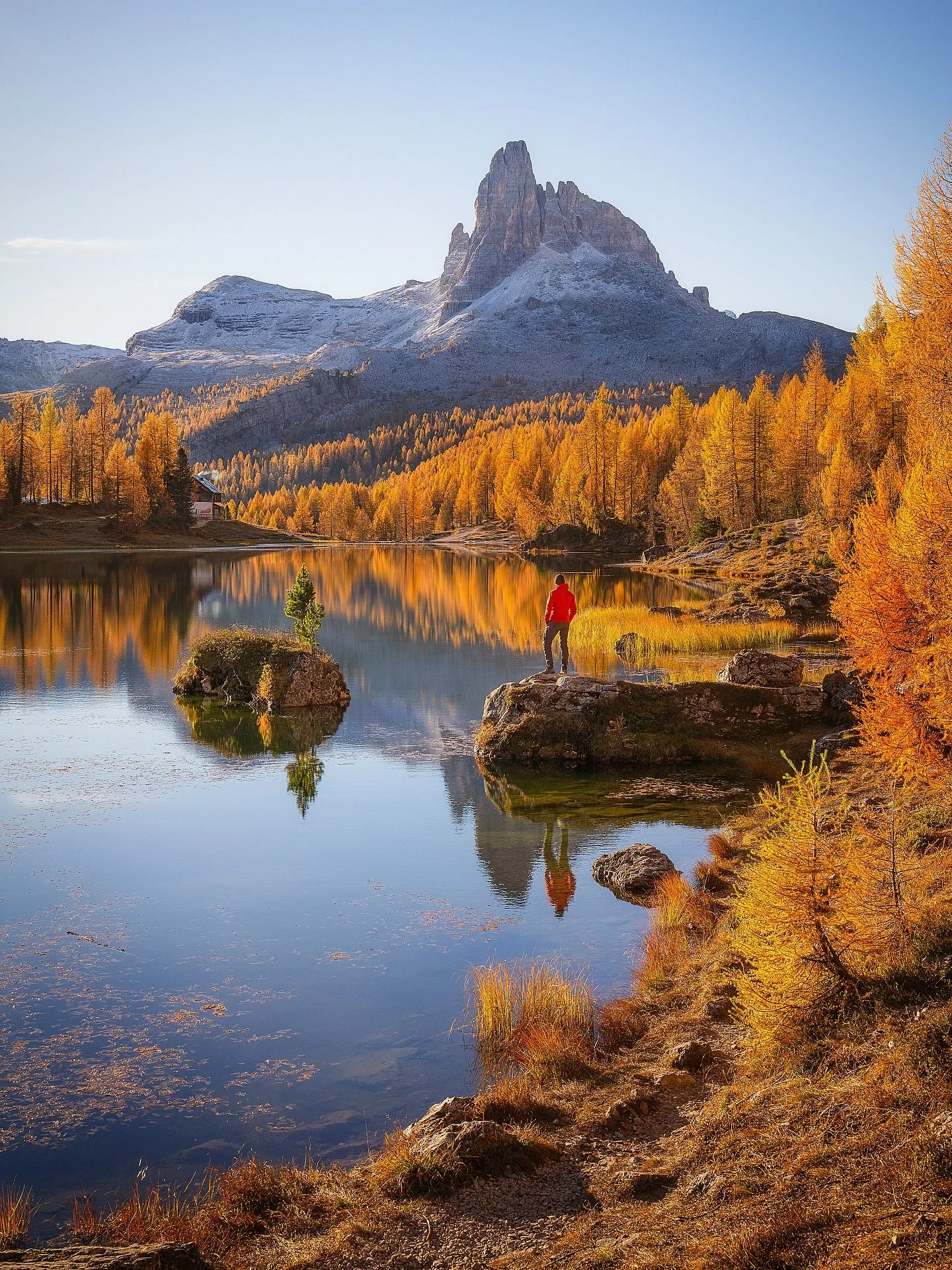 Hero Shot ⛰️🌄

Beautiful morning at Lago Fed&egrave;ra. 
One of those places that leaves an indelible mark in my memory. 
@sky_trotter 

📸 @sonyalpha 
⭕️ @mavenfilters 

#dolomiti 
#lagofedera 
#italy
#larches
#fallcolors