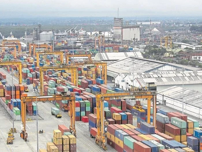 Comercio exterior se beneficiará de medidas aduaneras por COVID-19