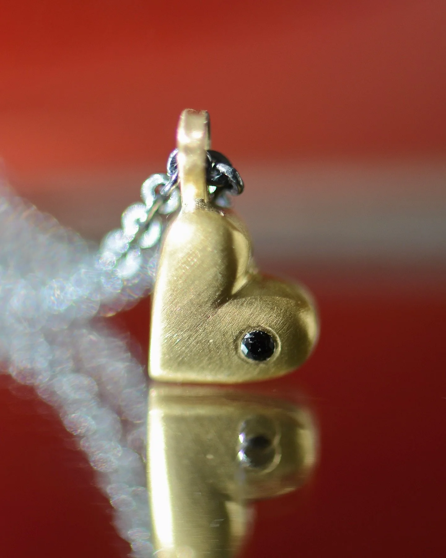 In a world full of chaos, may love be our anchor.
Happy Valentines Day 🌹 

#zlhandmade #heartjewelry #loveislove #lovejewelry #lovewins